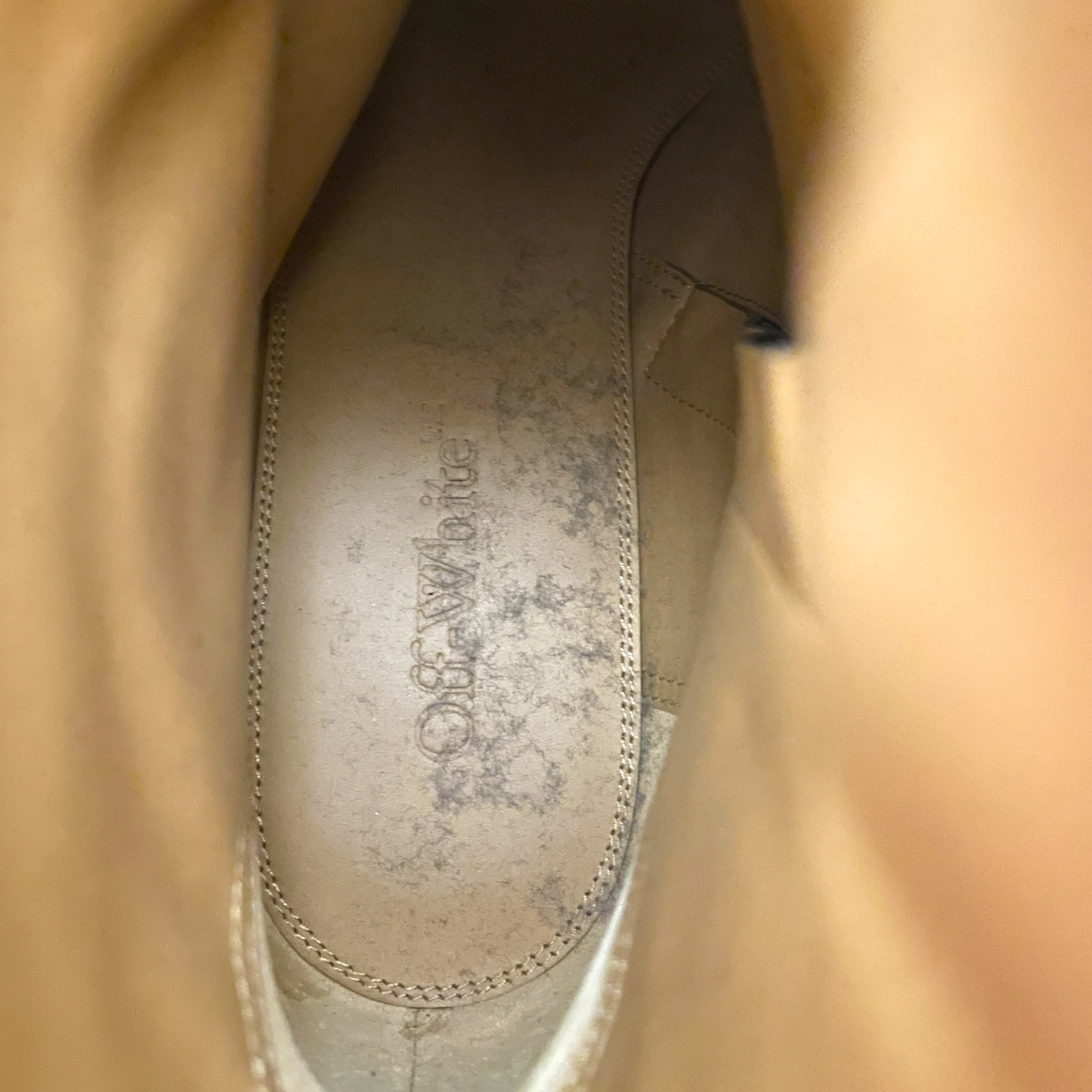 OFF-WHITE/Shoes/US 7/SLV/ view 3