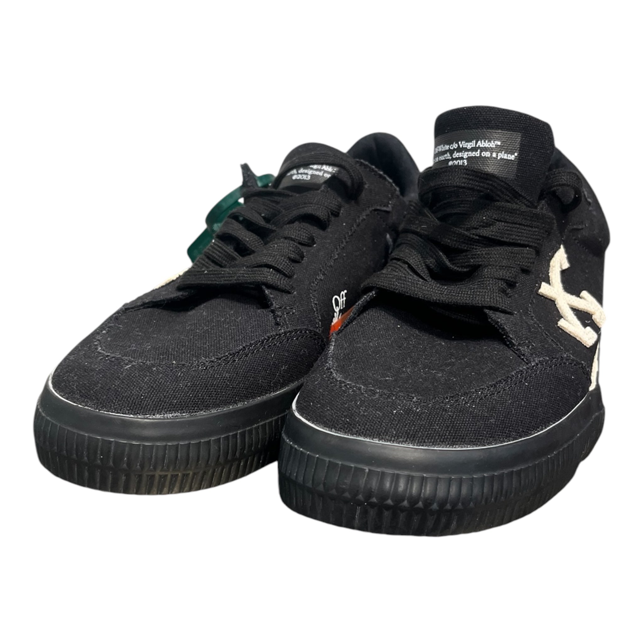 OFF-WHITE/Low-Sneakers/EU 42/BLK/VULCANIZED CANVAS BLK/WHT SOLE view 1