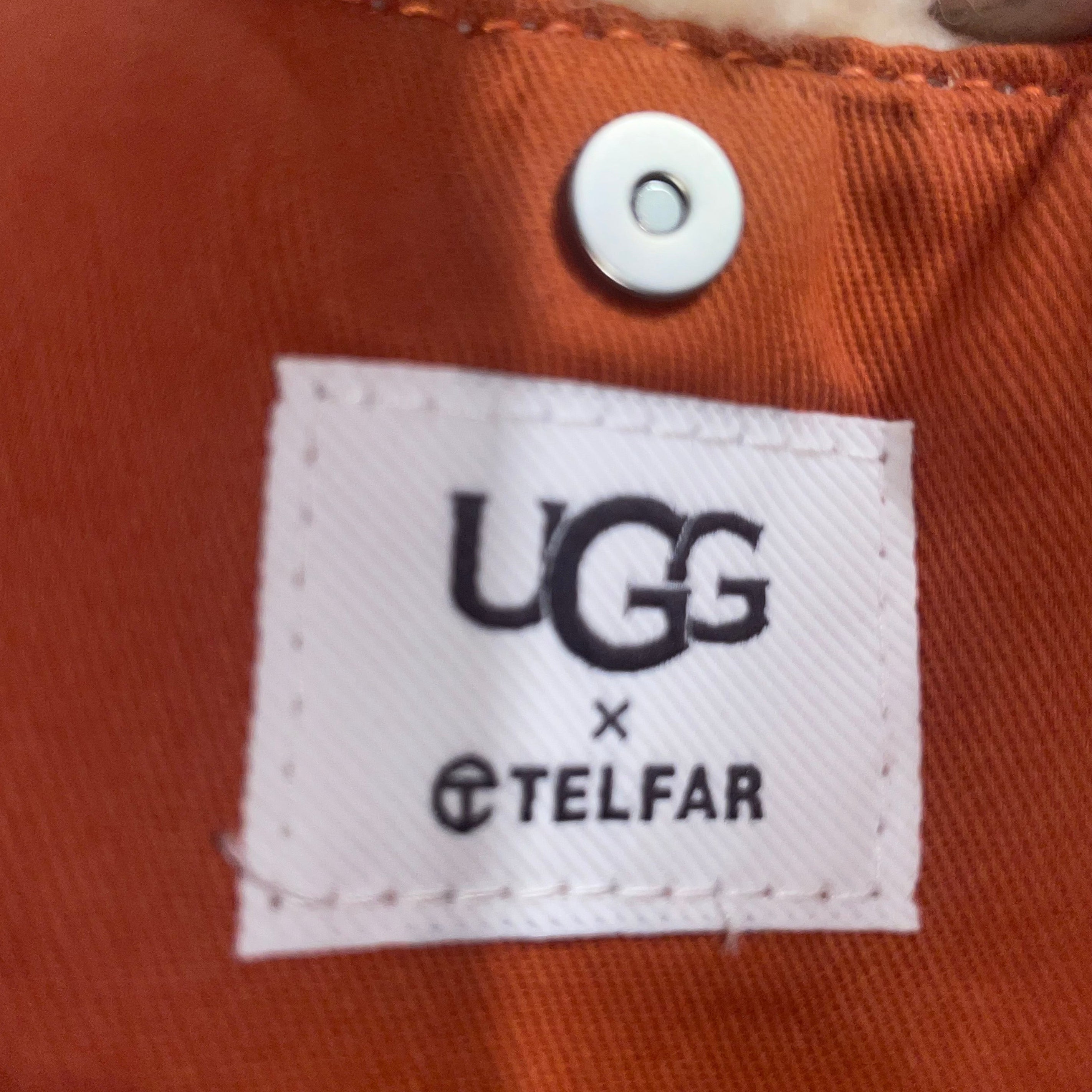 Telfar/UGG australia/Hand Bag/Leather/ORN/patent leather view 6