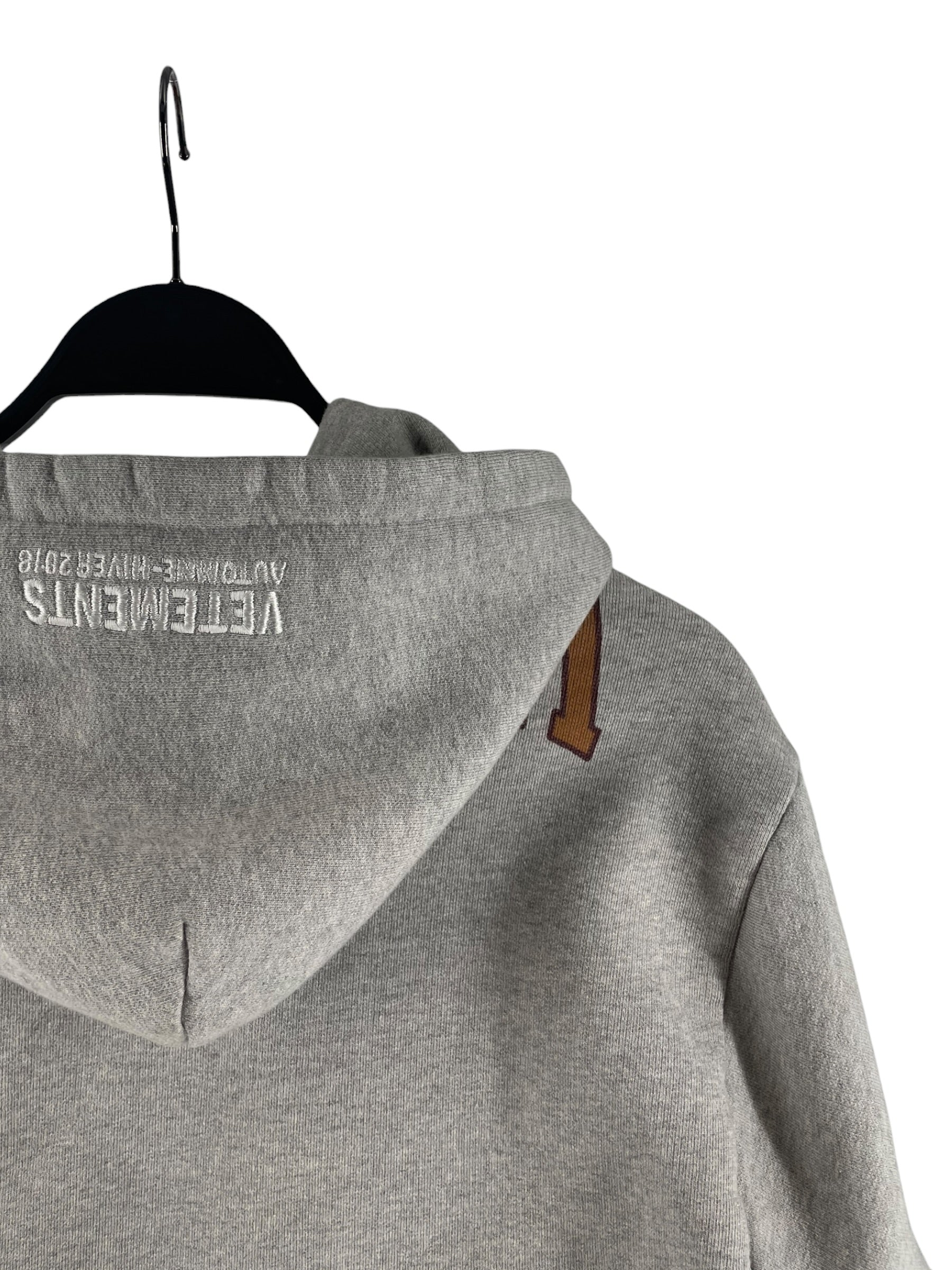 VETEMENTS/Hoodie/S/Cotton/GRY/MISPLACED LOGO AW18 view 4