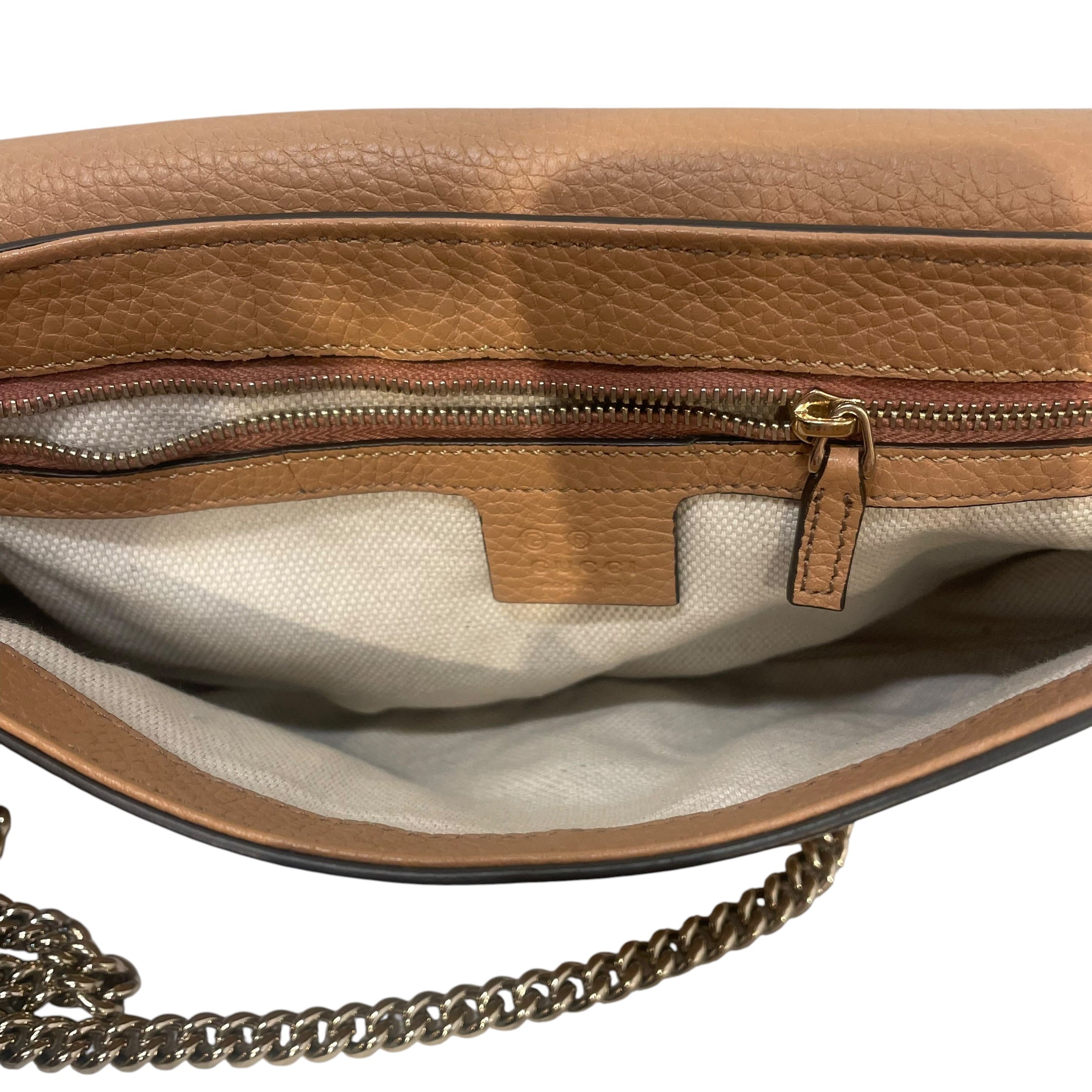 GUCCI/Cross Body Bag/Leather/CML/medium interlock g soho view 4