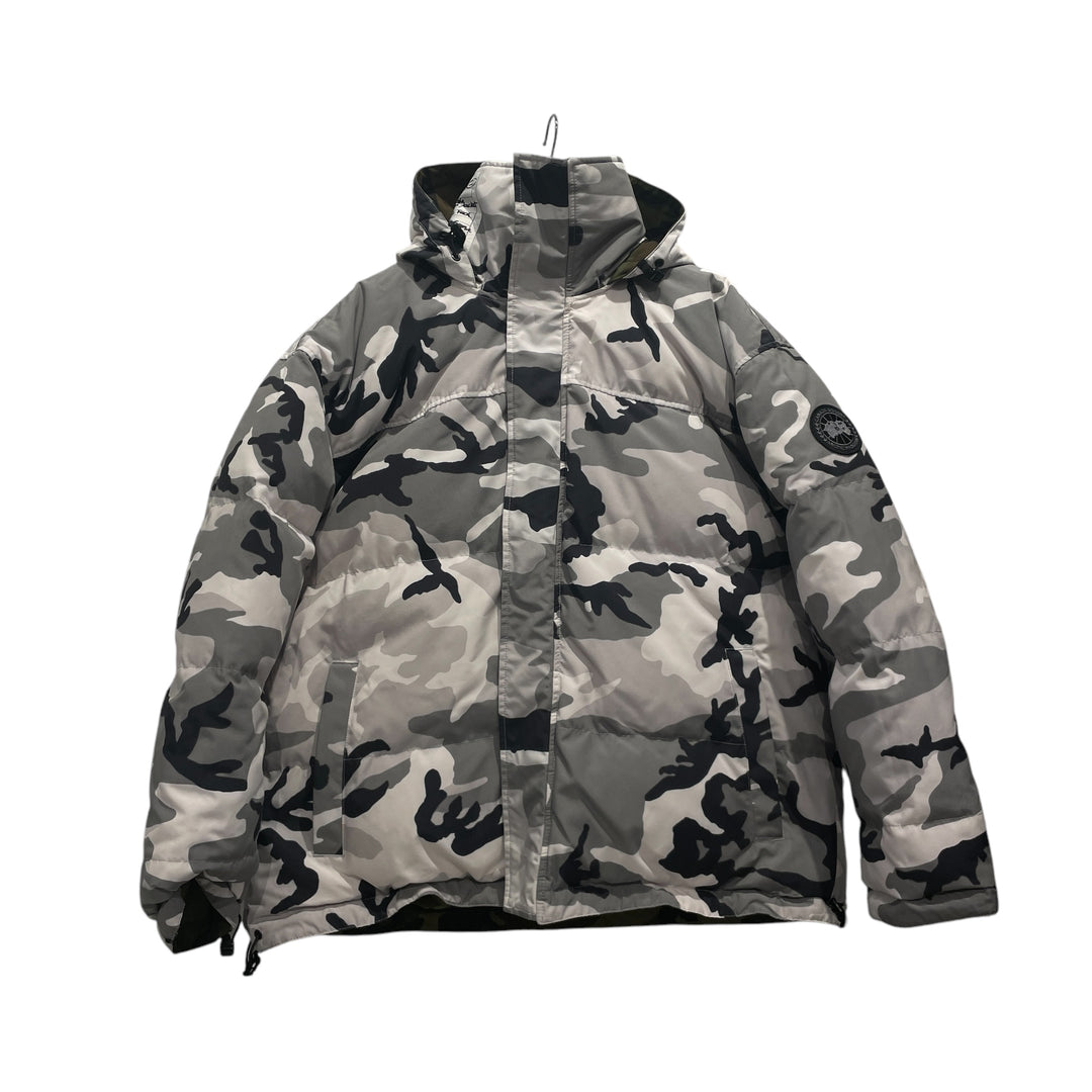 vetements windbreaker canada goose x vetements zip code
