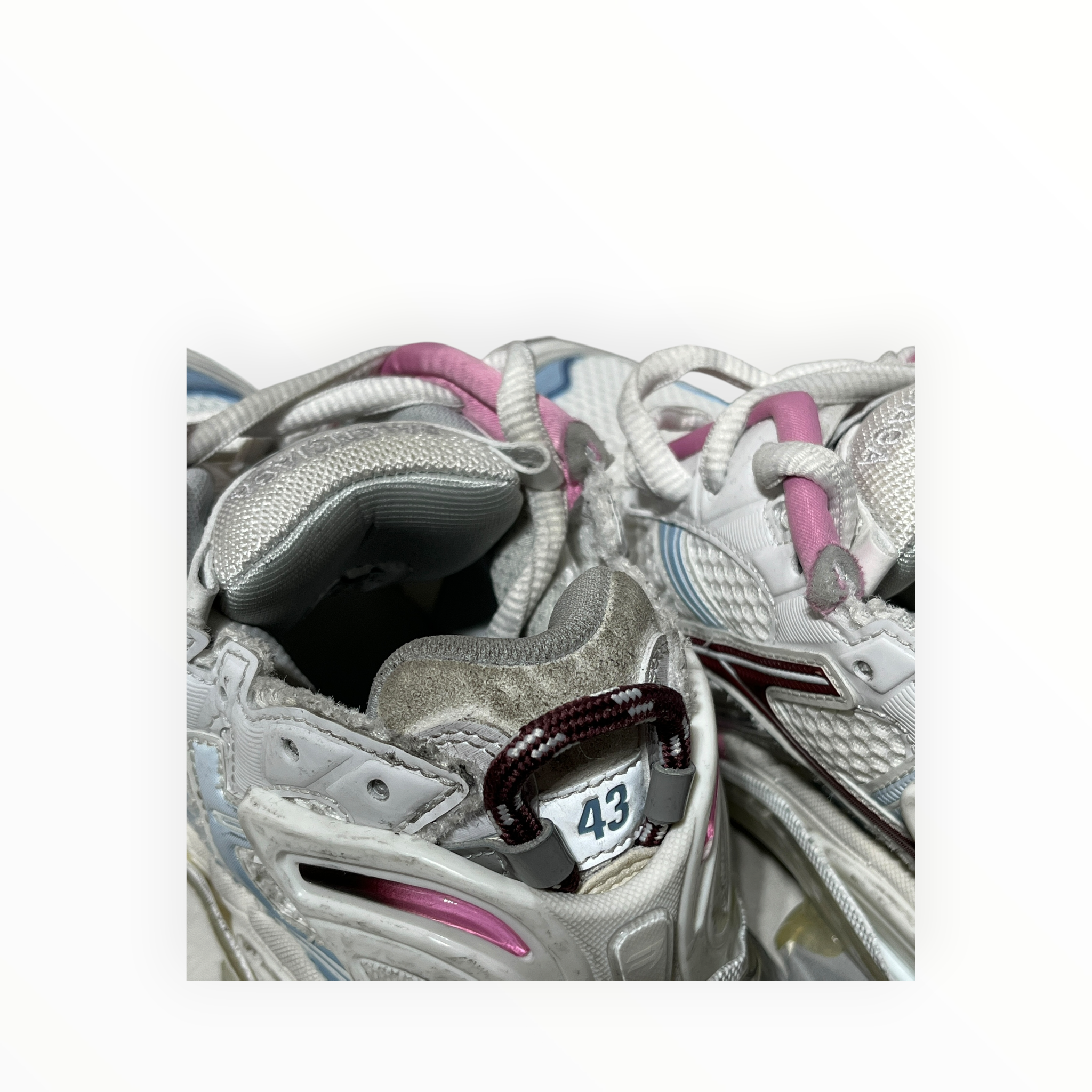 BALENCIAGA/Low-Sneakers/US 10/Leather/WHT/blue and pink runner gradient view 5