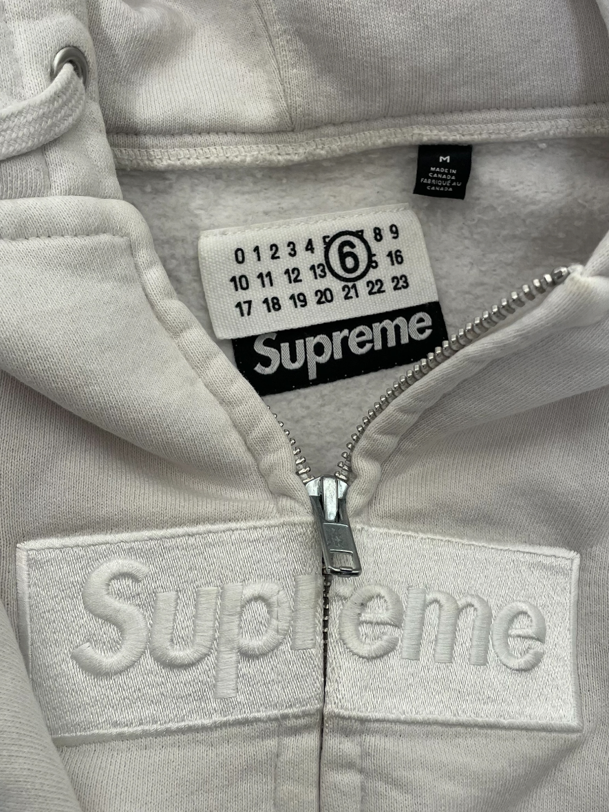 MM6/Supreme/Hoodie/M/Graphic/Cotton/WHT/Bogo Hoodie view 3