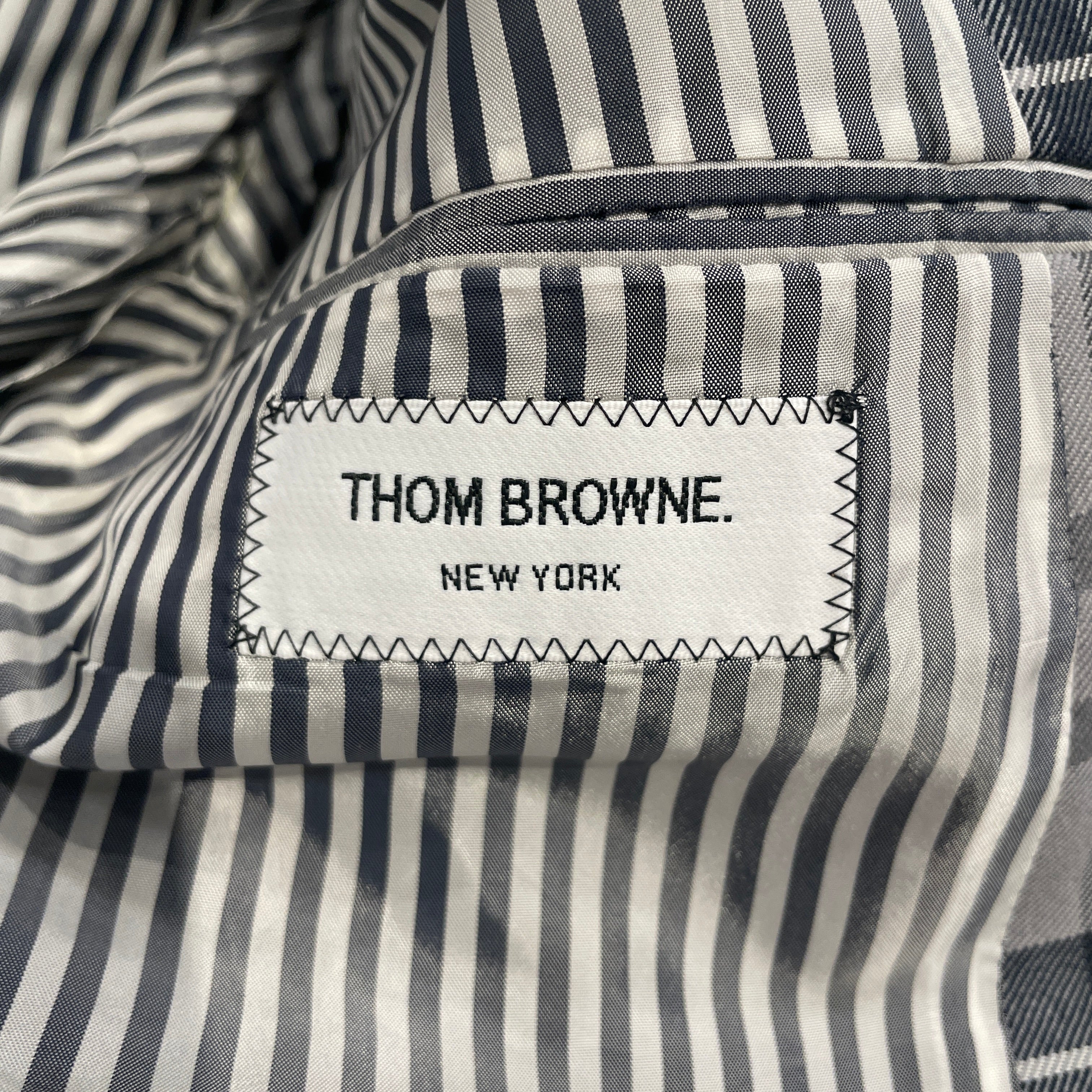 THOM BROWNE. NEW YORK/Tailored Jkt/3/Polyester/GRY/Plaid/NAVY PLAID view 3
