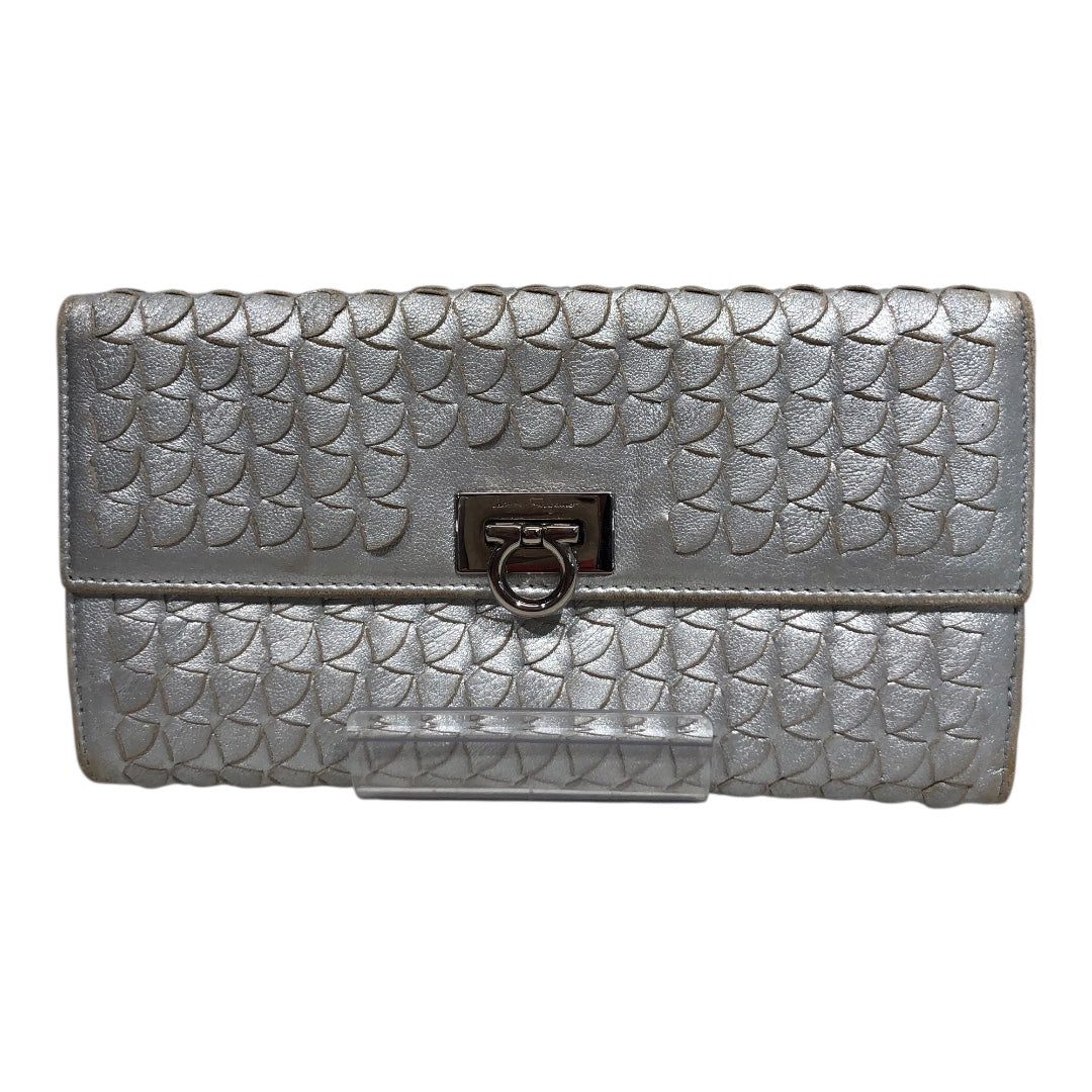 Salvatore Ferragamo/Trifold Wallet/Leather/SLV/ view 1