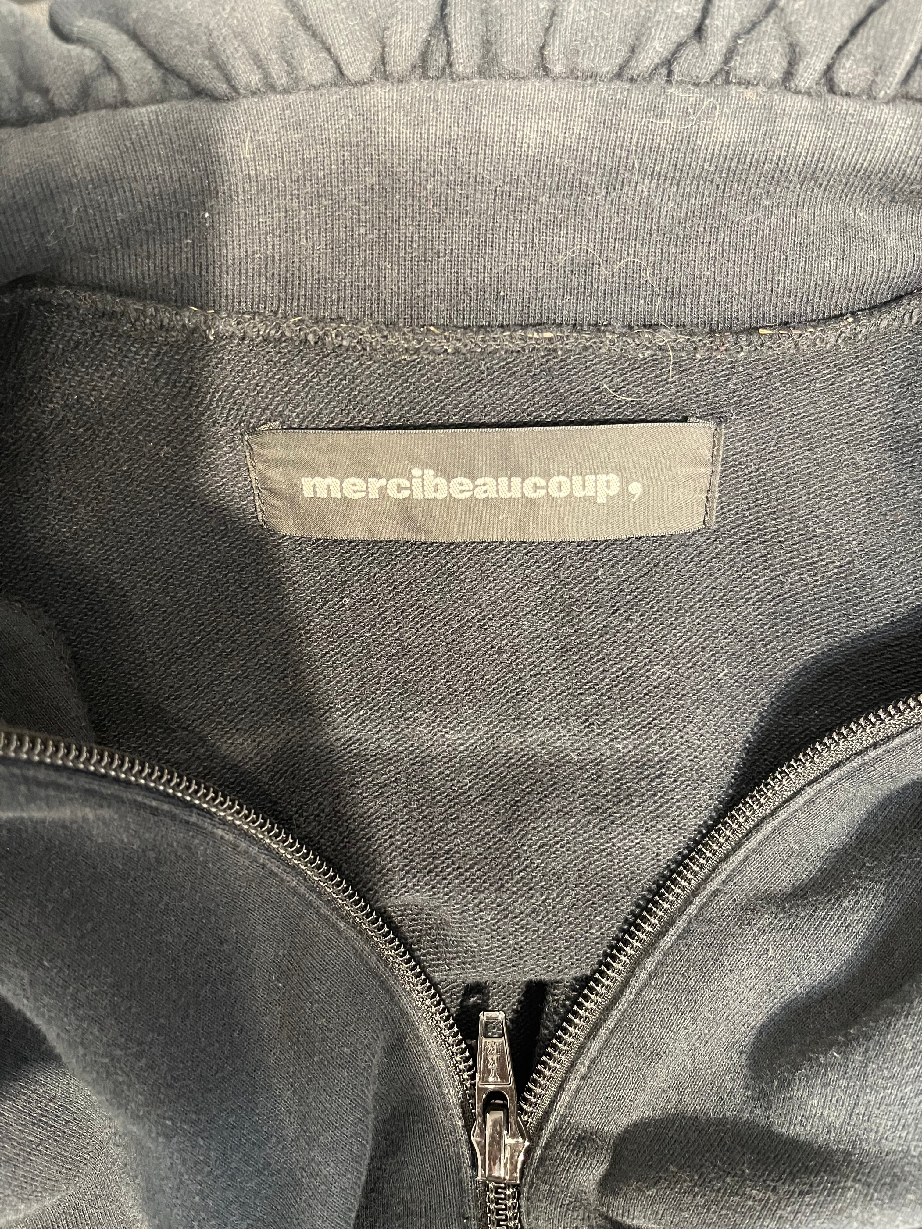 mercibeaucoup，/Jacket/1/BLK/STUFFED NECK FRONTPOCKET LOGO view 3
