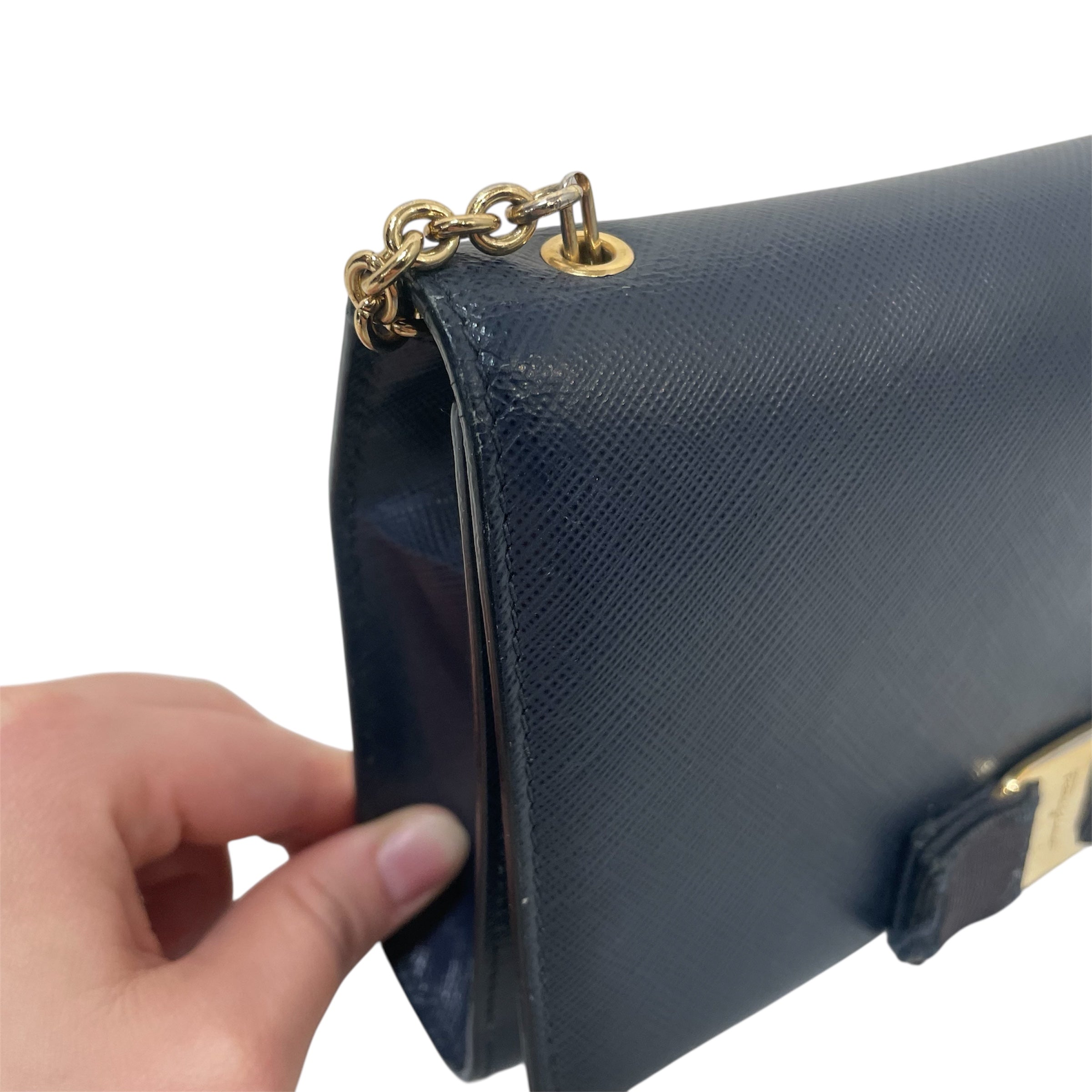 Salvatore Ferragamo/Cross Body Bag/Leather/NVY/VARA BOW view 3