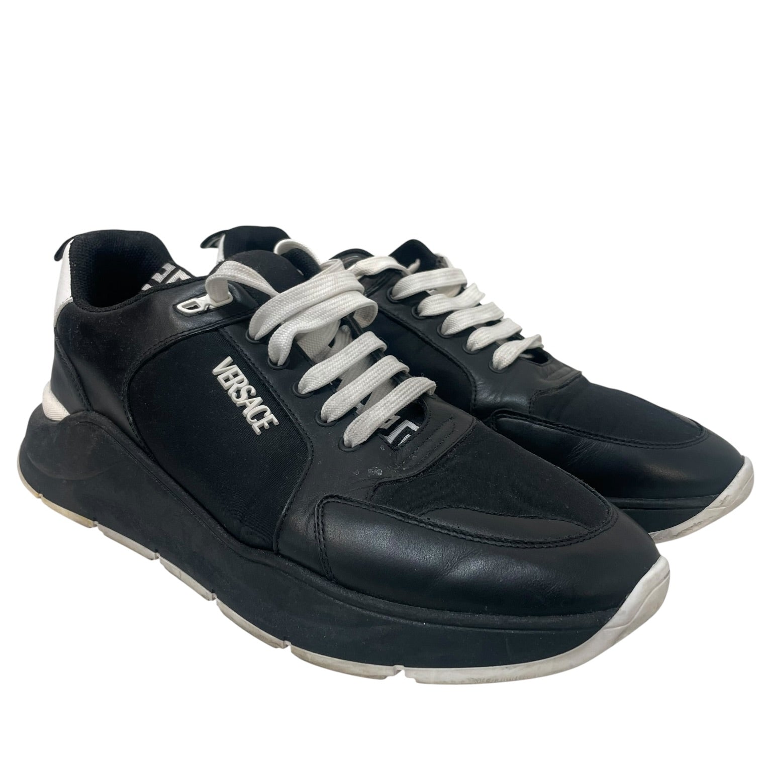 VERSACE/Low-Sneakers/EU 47/Leather/BLK/ view 1