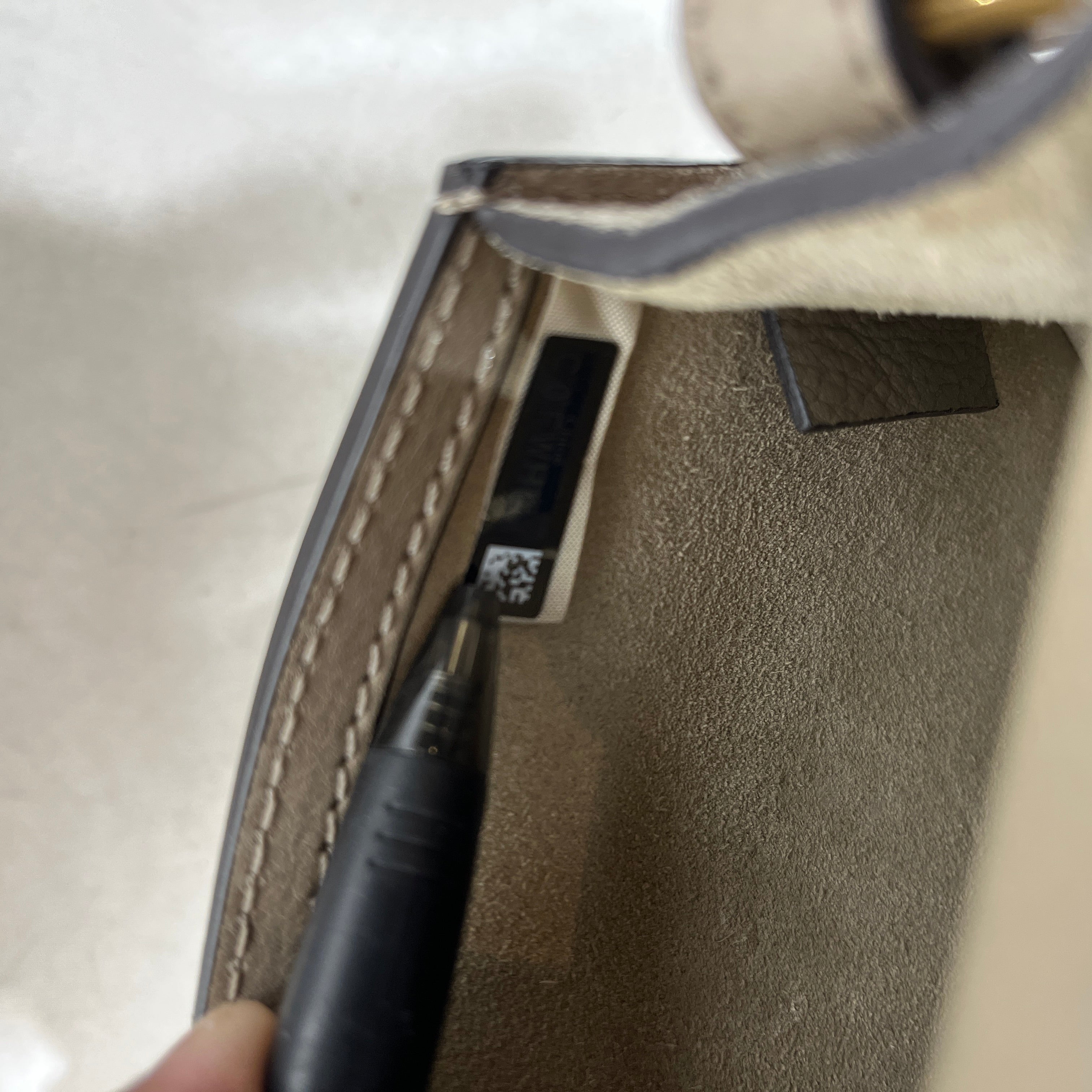 Chloe/Cross Body Bag/Leather/GRY/Nile Crossbody view 5