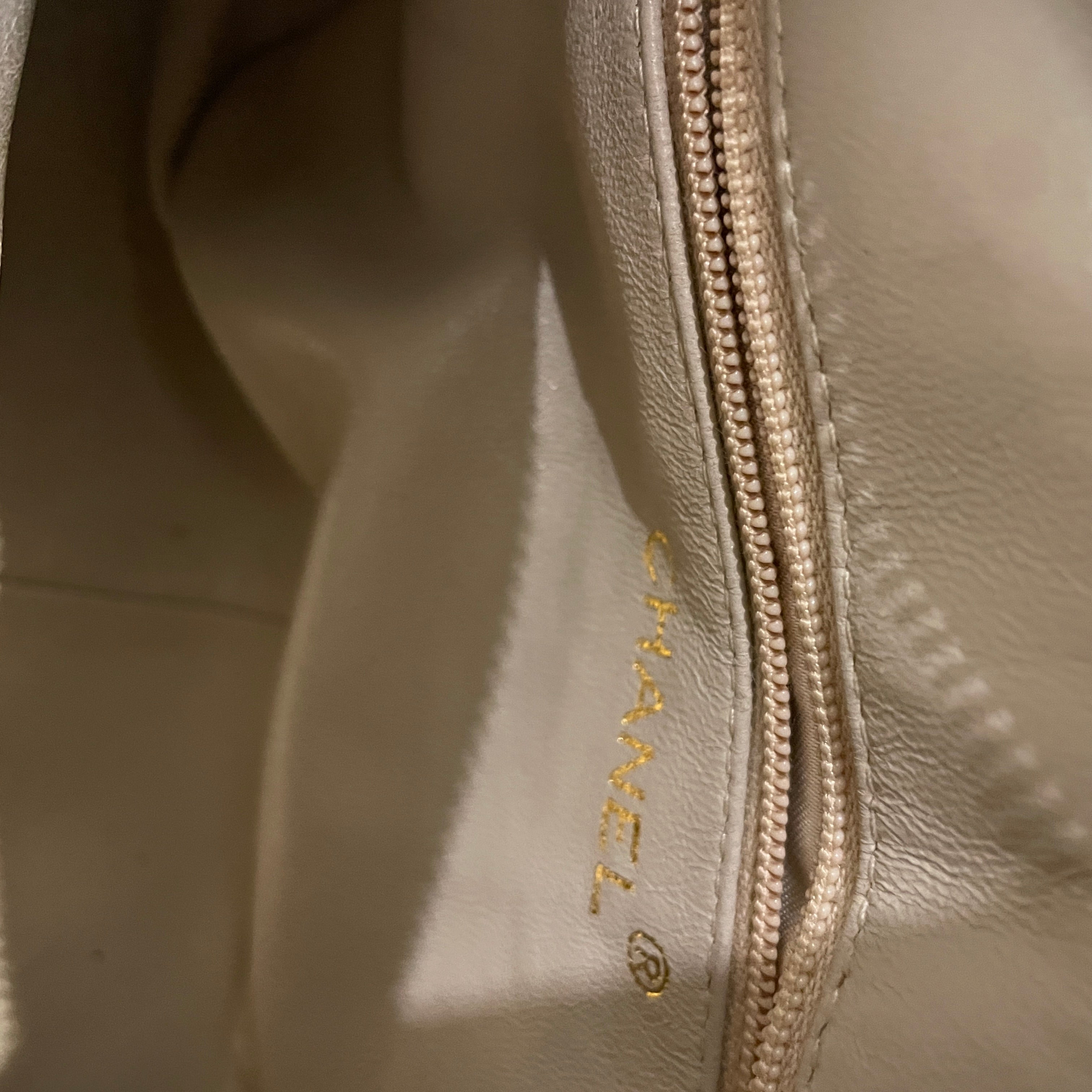 CHANEL/Cross Body Bag/GRY/QVRCDJX view 8
