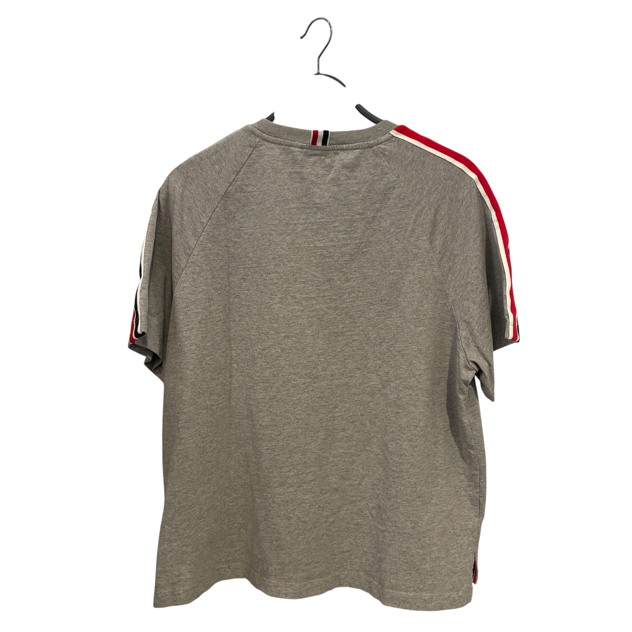 THOM BROWNE. NEW YORK/T-Shirt/2/Cotton/GRY/SLEEVE STRIPES/LOGO PATCH view 2
