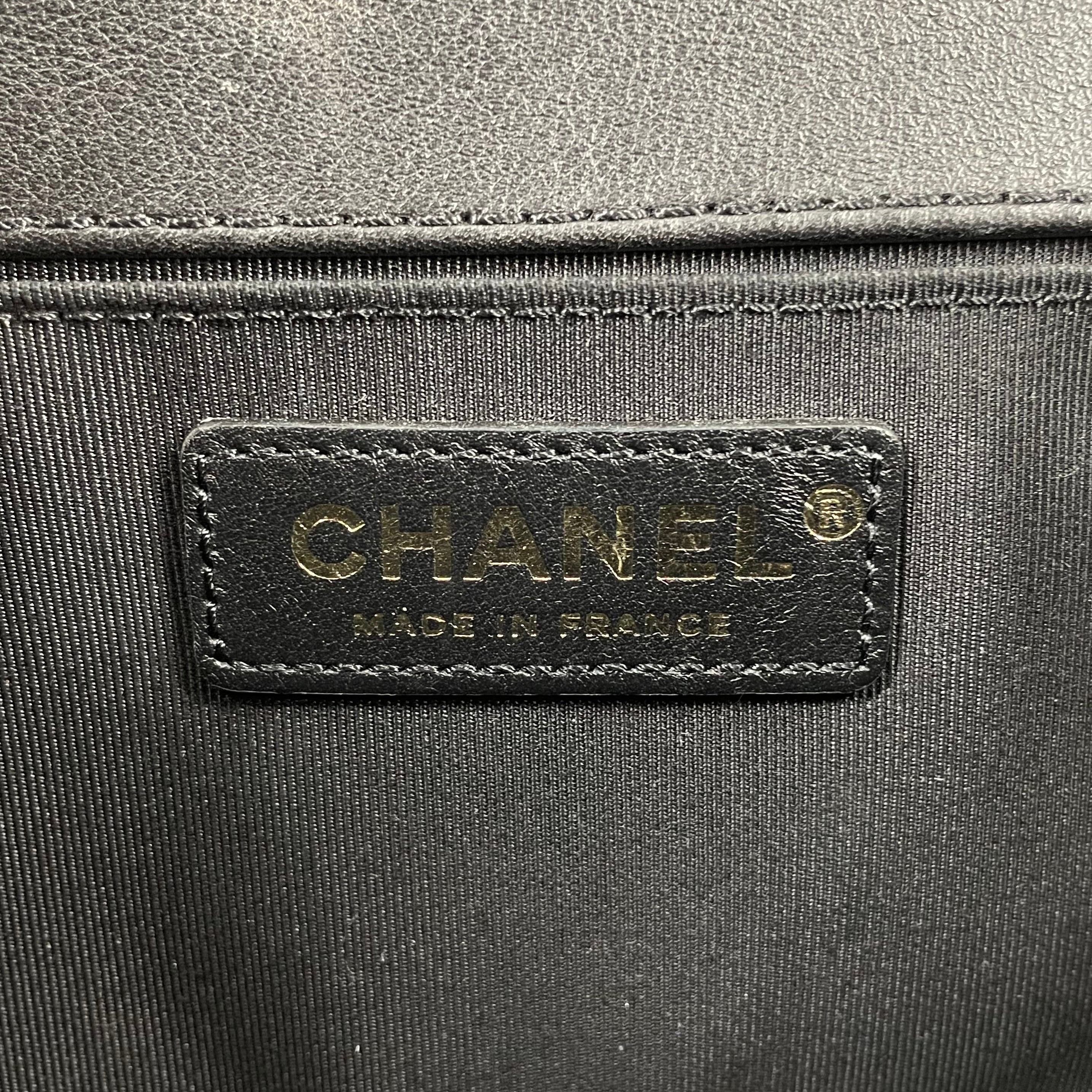 CHANEL/Cross Body Bag/Leather/BLK/BOY QUILTED GOLD HARDWARE view 3