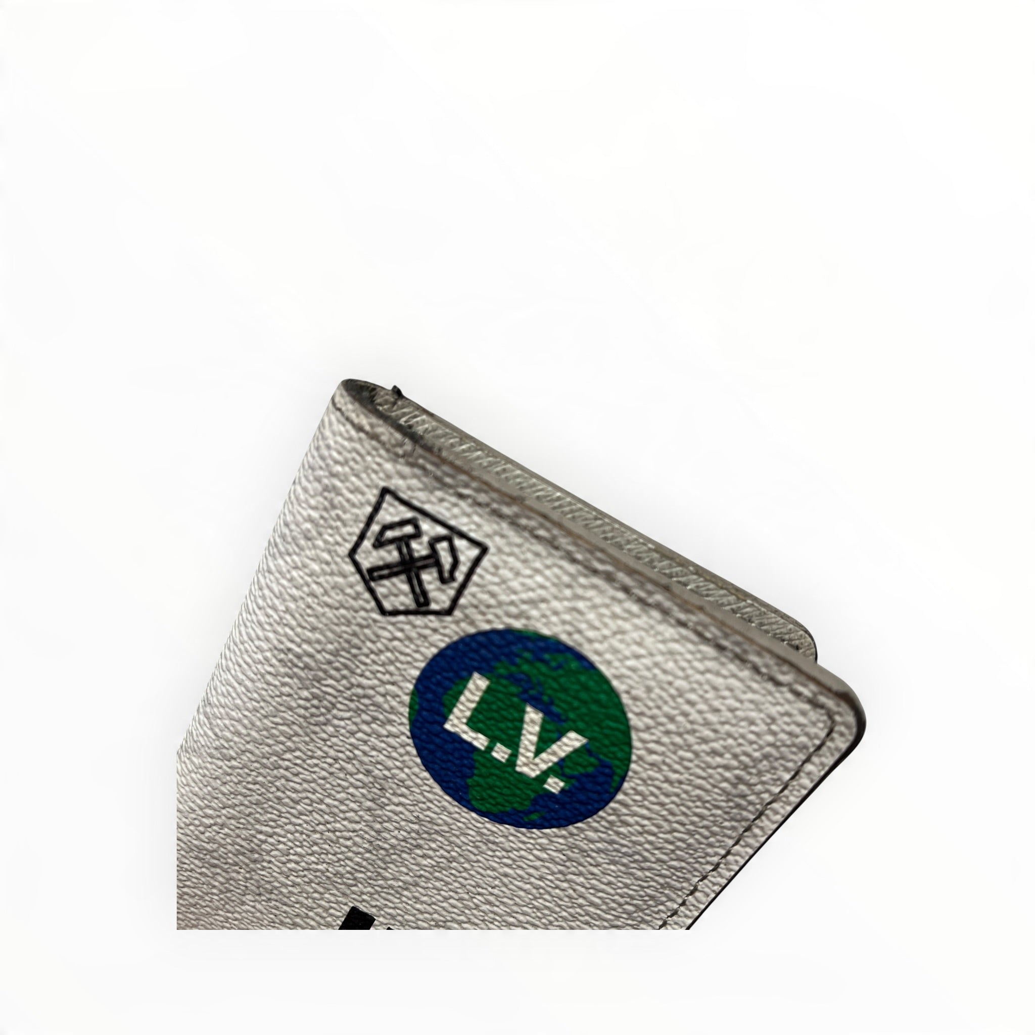 LOUIS VUITTON/Bifold Wallet/Monogram/Leather/WHT/M's/2019 MONOGRAM ARTANTICA view 7