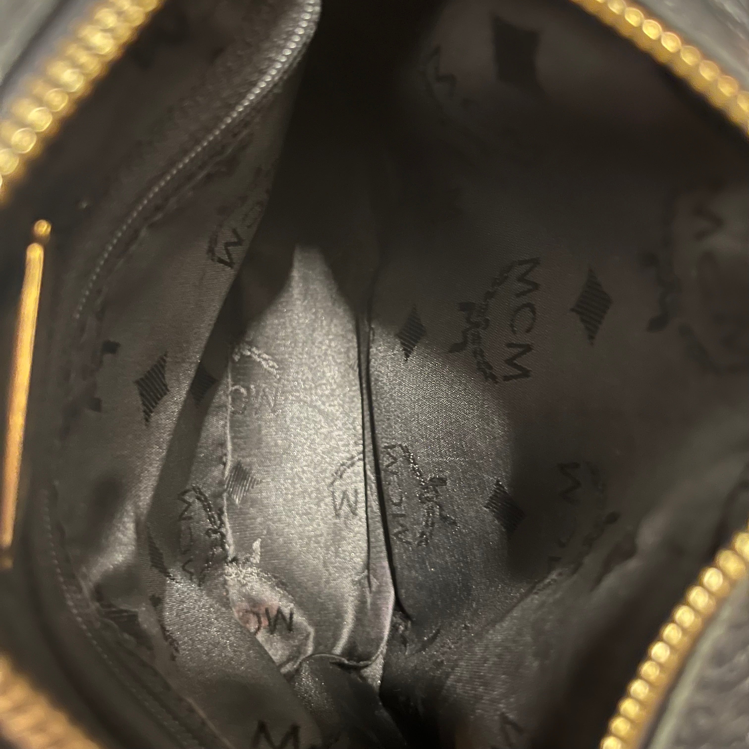 MCM/Cross Body Bag/Leather/BLK/chain view 5