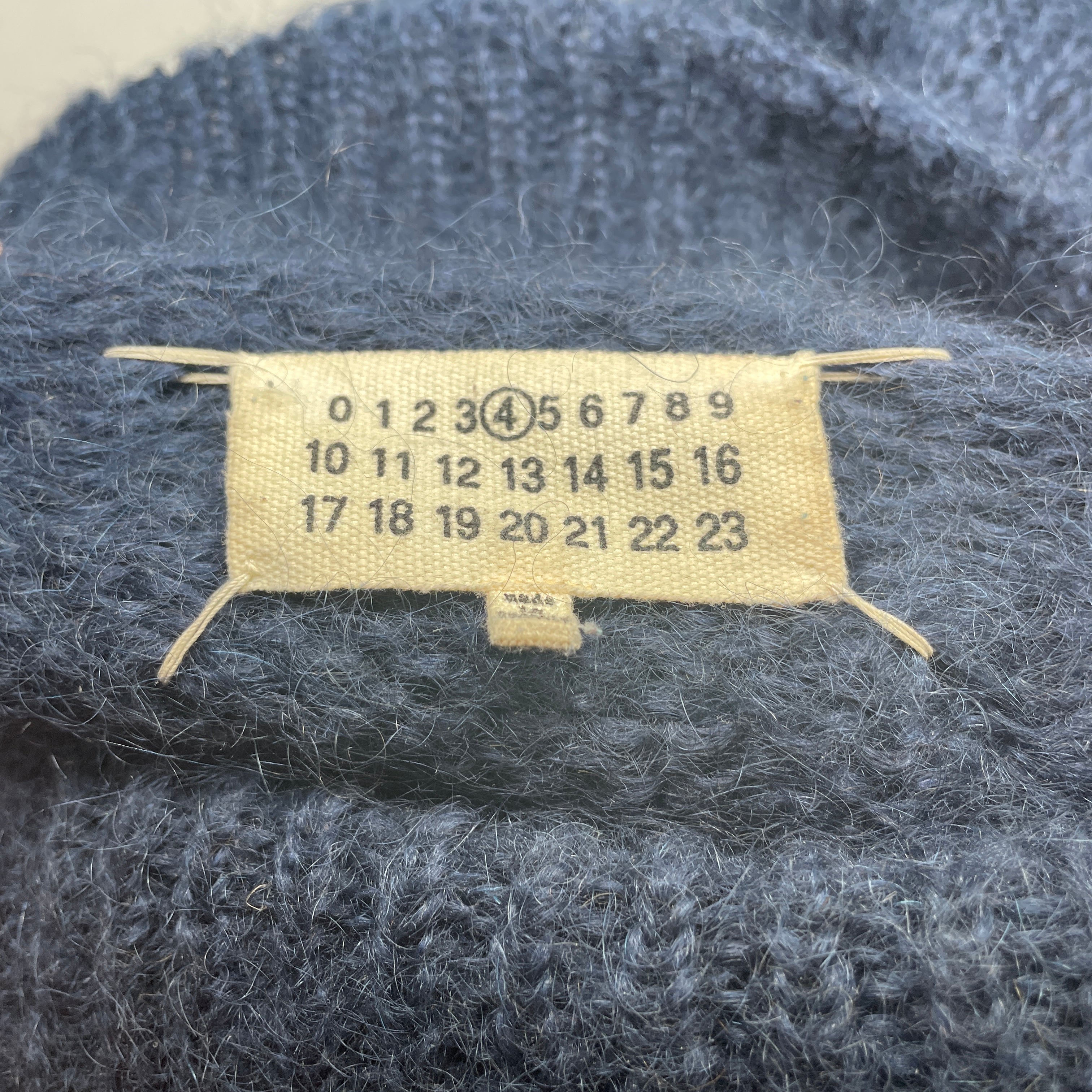 Maison Margiela/Heavy Sweater/S/Wool/IDG/red pocket in the front view 3