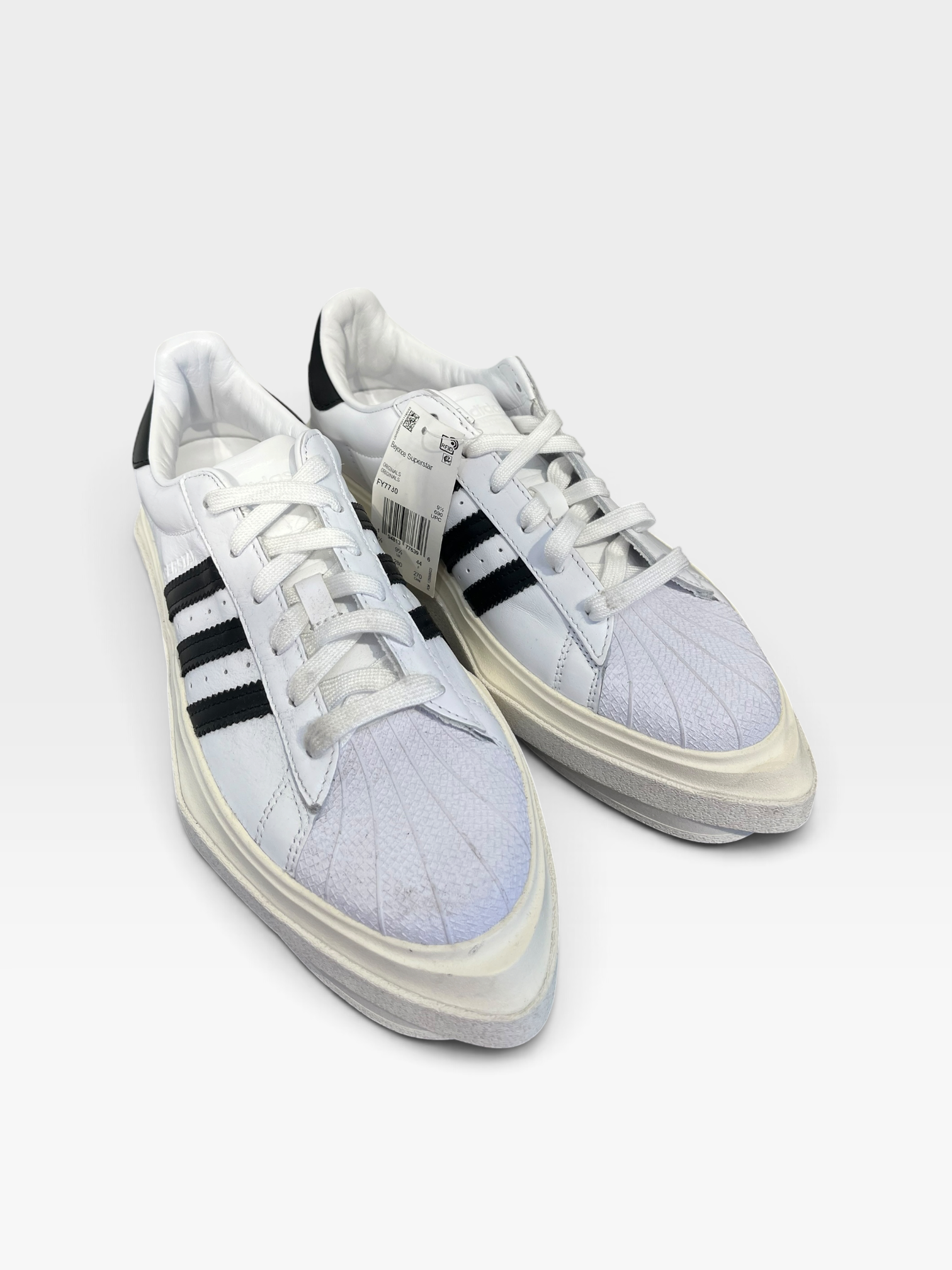 adidas/Low-Sneakers/US 11/Leather/WHT/BEYONCE SUPERSTAR view 1