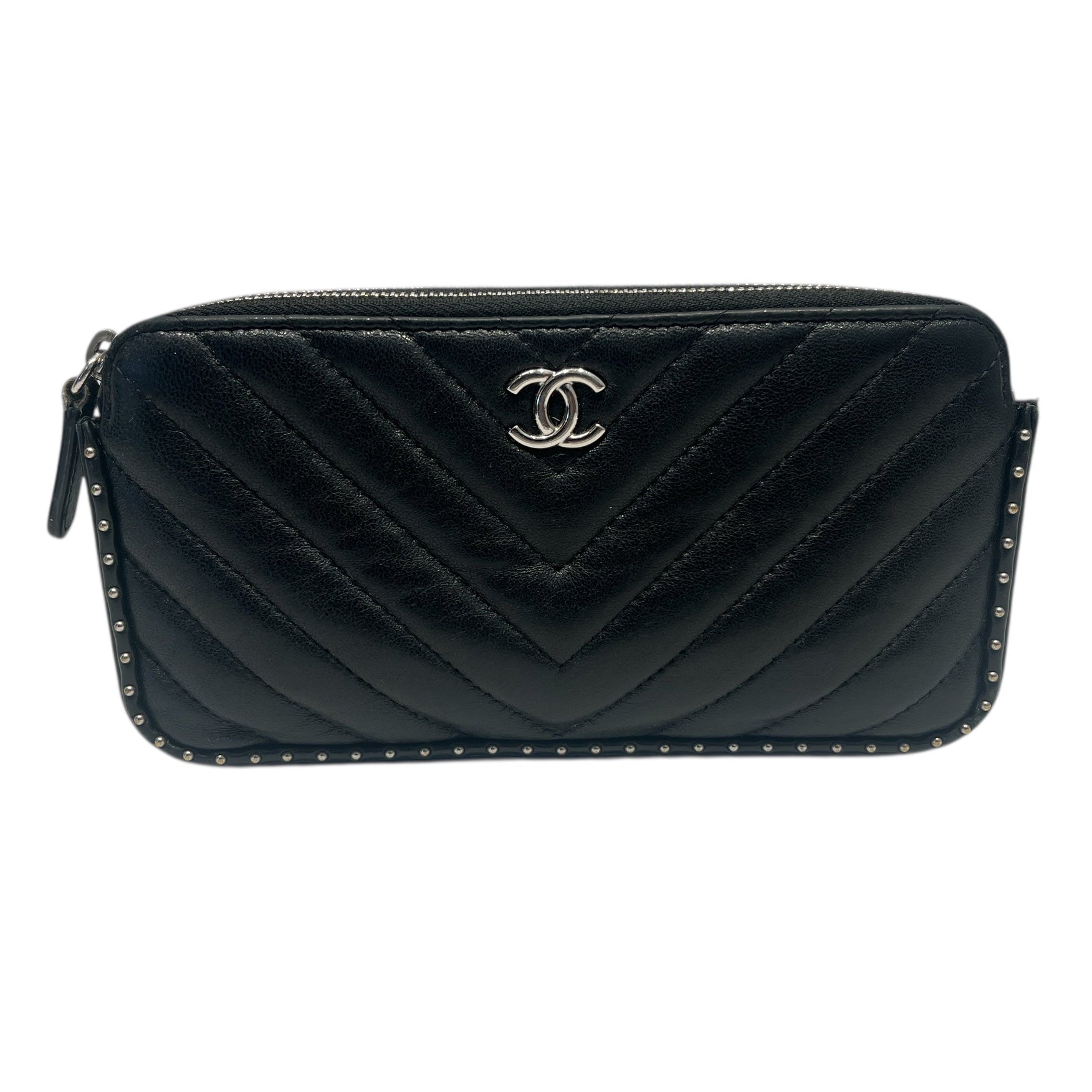 CHANEL/Cross Body Bag/Leather/BLK/CHEVERON STUDDED CLUTCH view 1