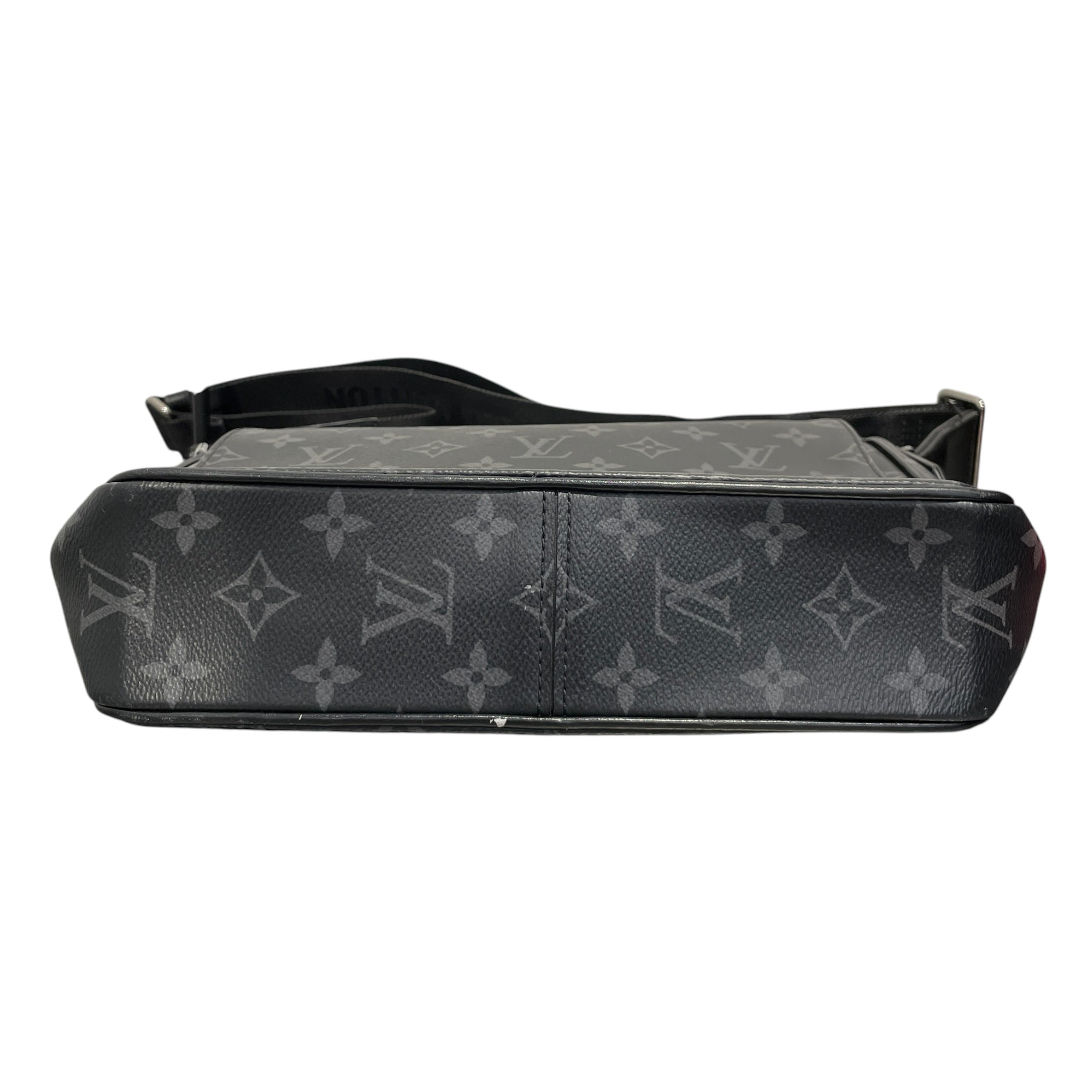 LOUIS VUITTON/Cross Body Bag/Monogram/Leather/BLK/LOUIS VUITTON MESSANGER BAG view 3
