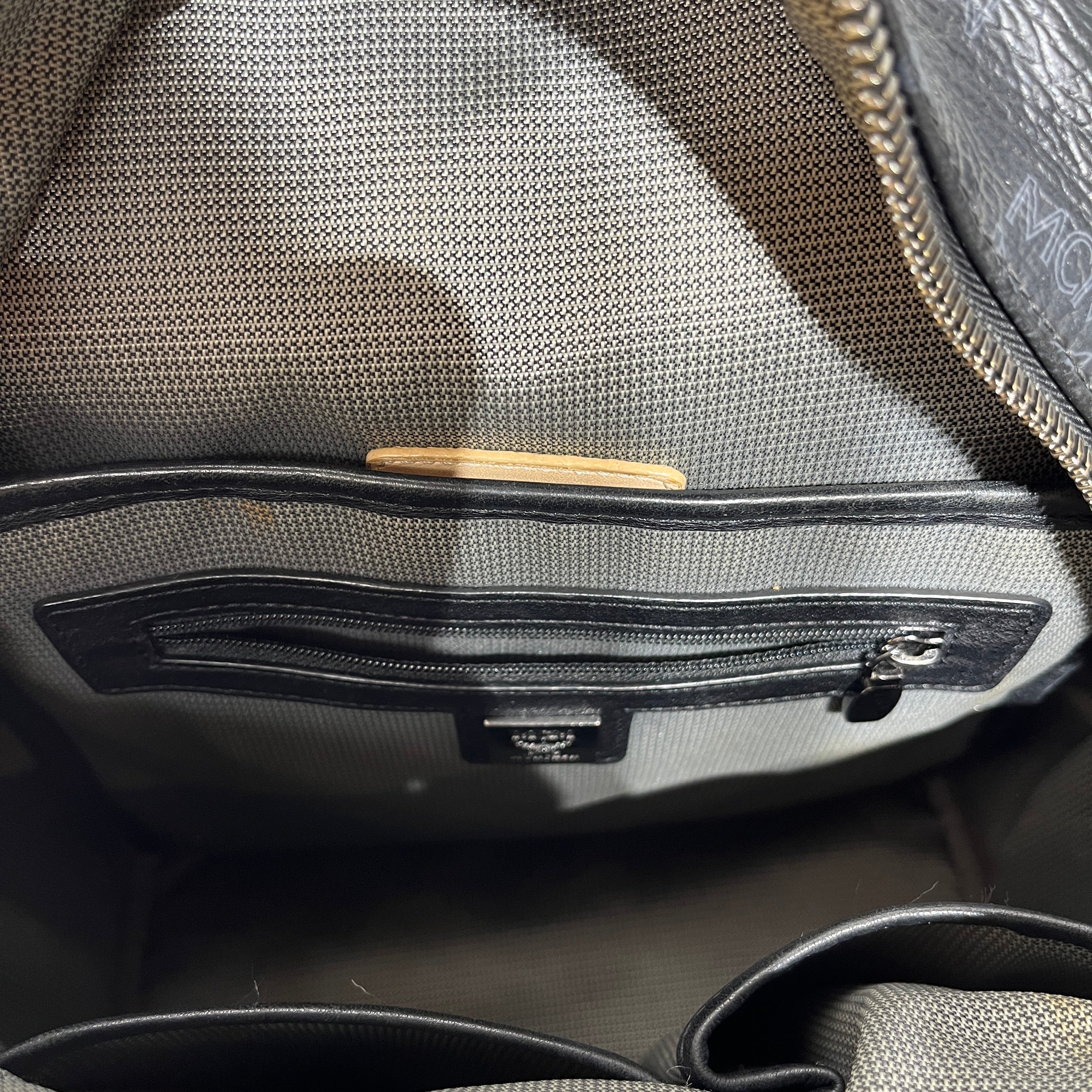 MCM/Backpack/Monogram/Leather/BLK/ view 4