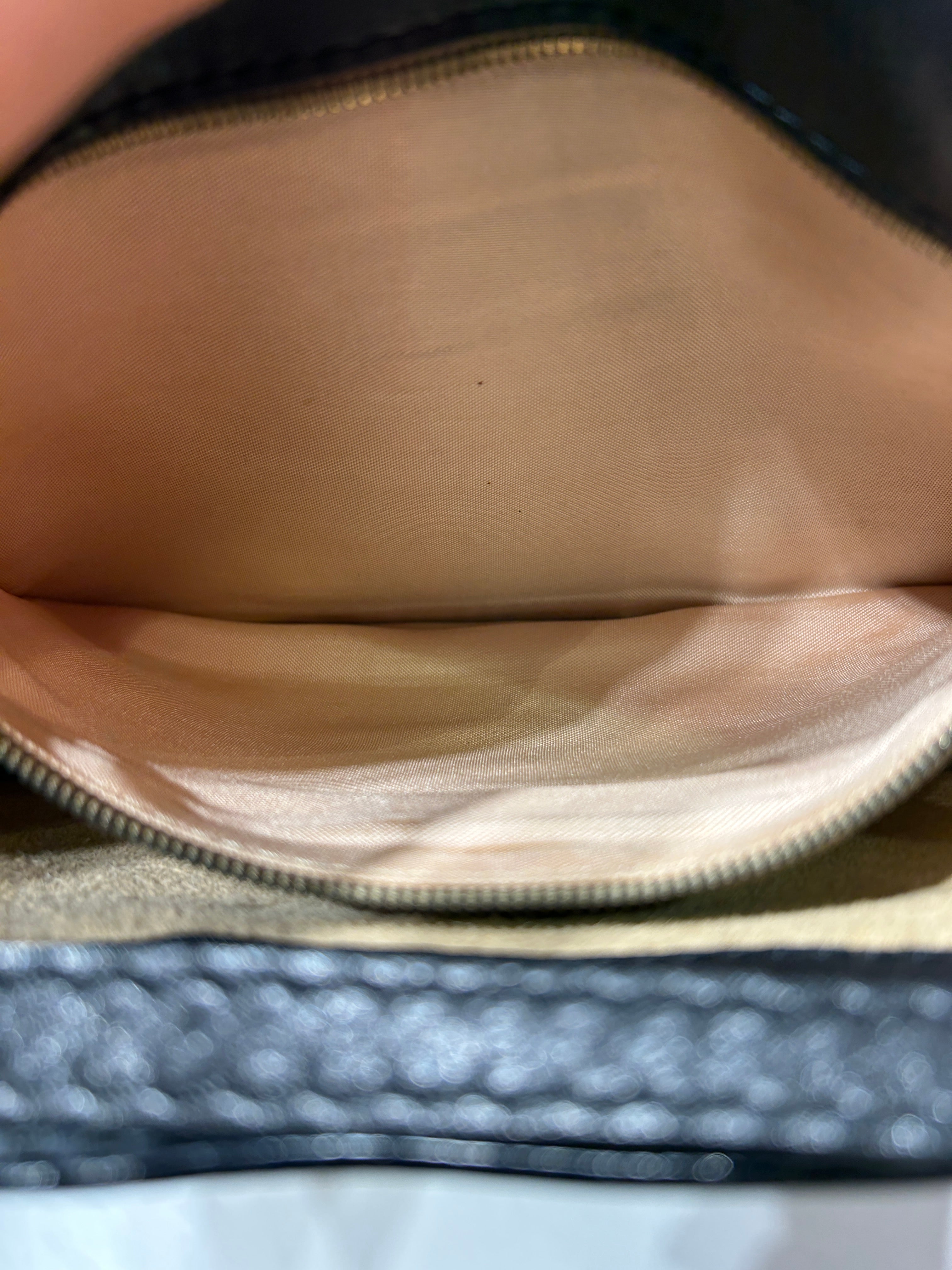 BOTTEGA VENETA/Cross Body Bag/M/Leather/BLK/ view 5