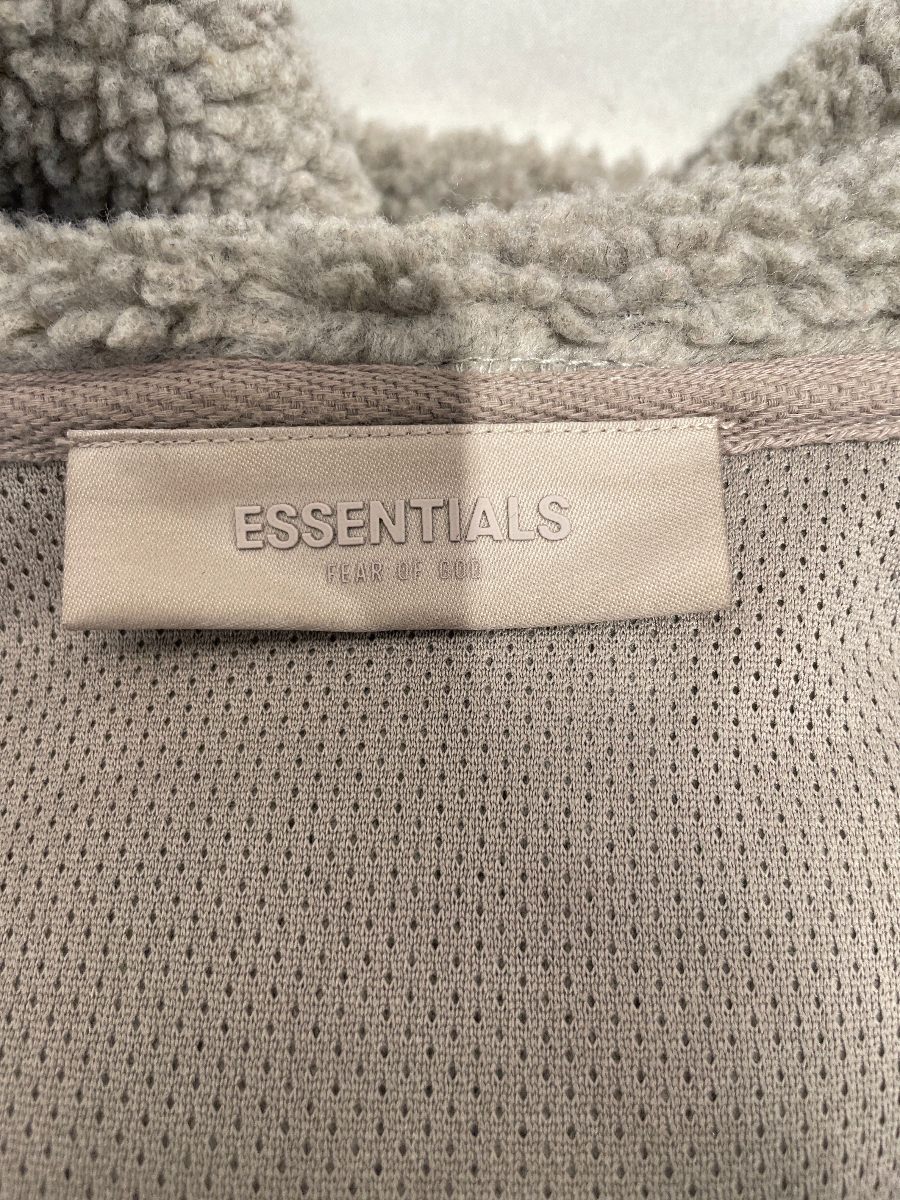 FOG ESSENTIALS/Hoodie/S/Acrylic/KHK/ view 3