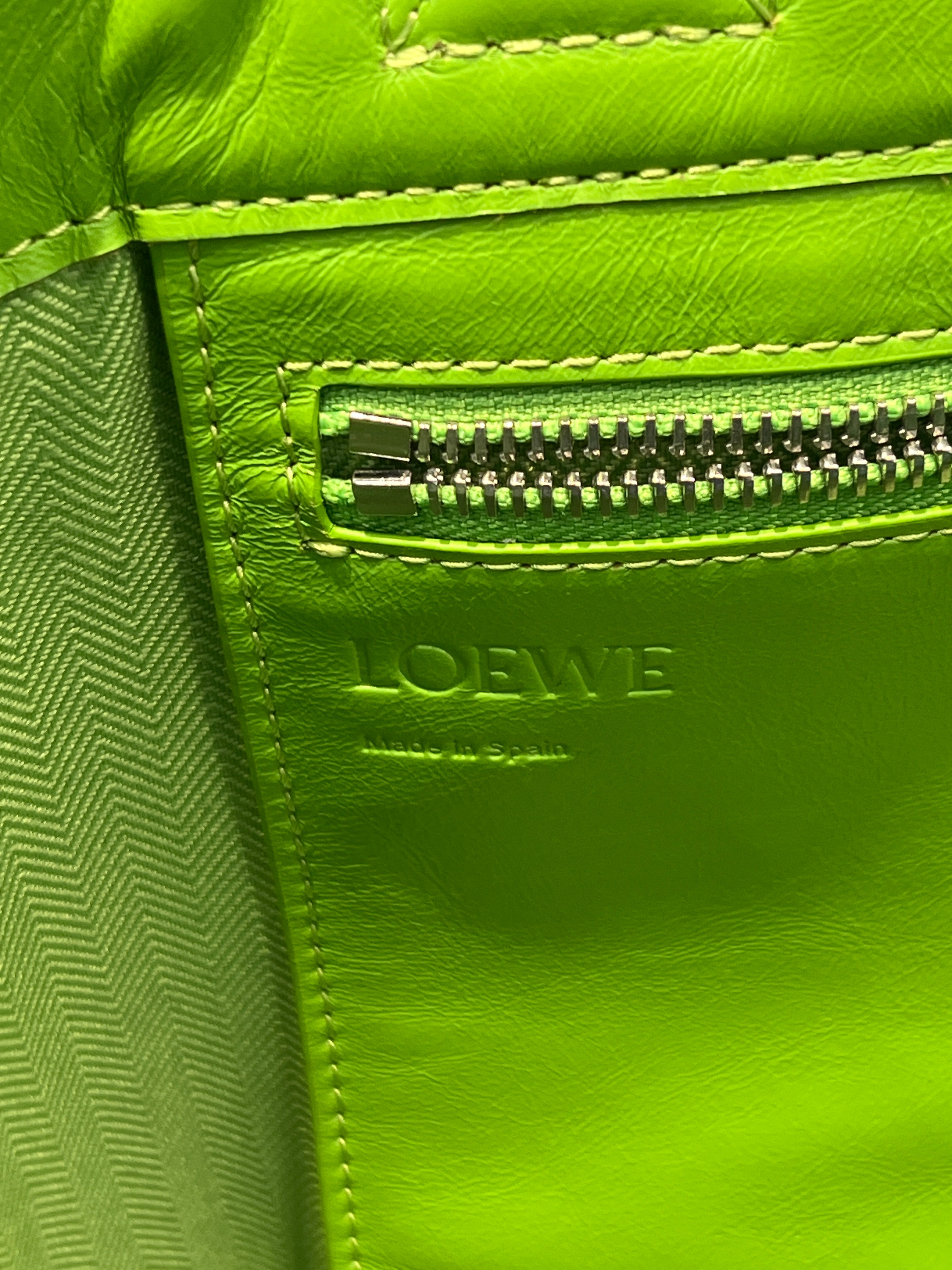 LOEWE/Tote Bag/Leather/GRN/062132 view 5