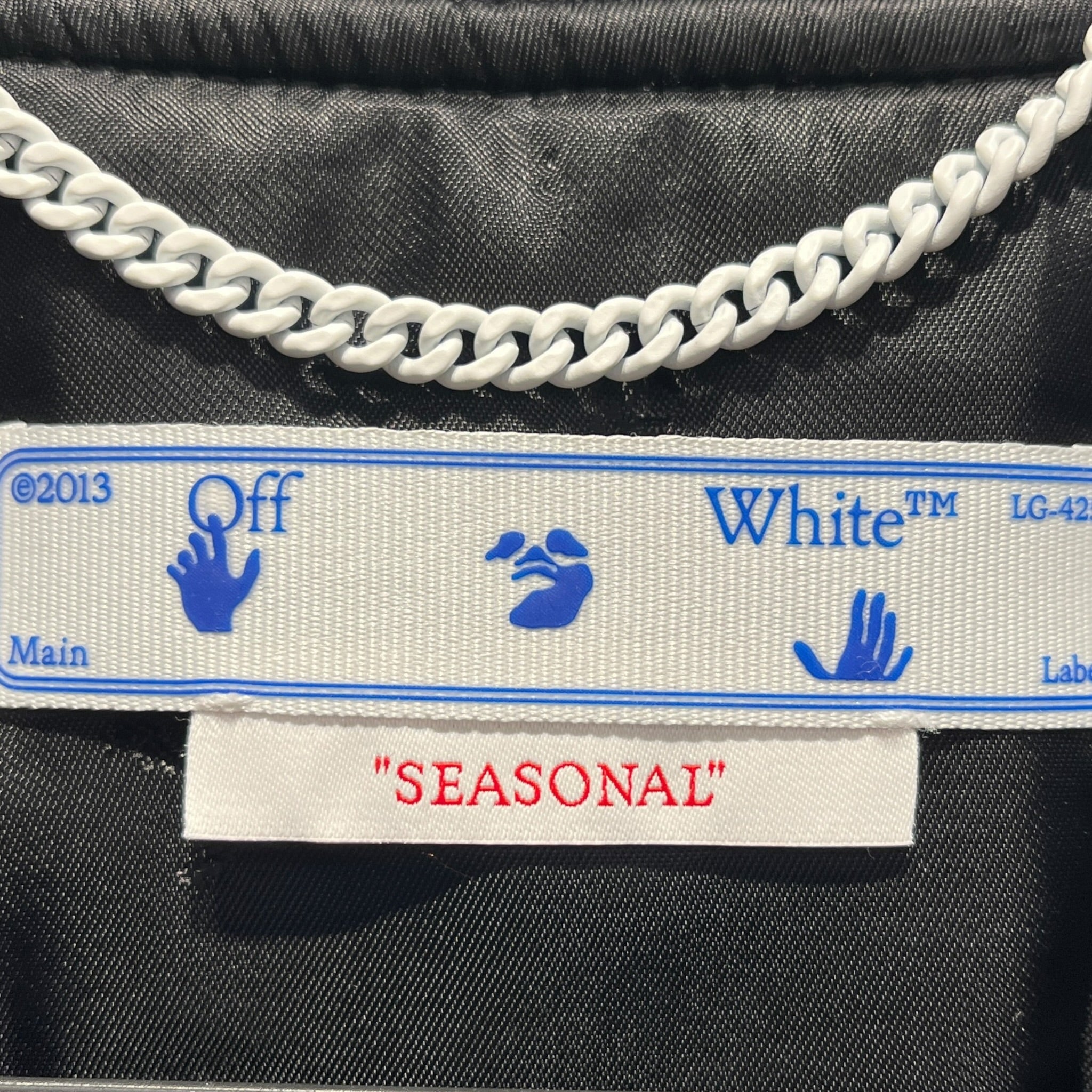 OFF-WHITE/Baseball Jkt/S/Wool/BLK/lines on arms view 3