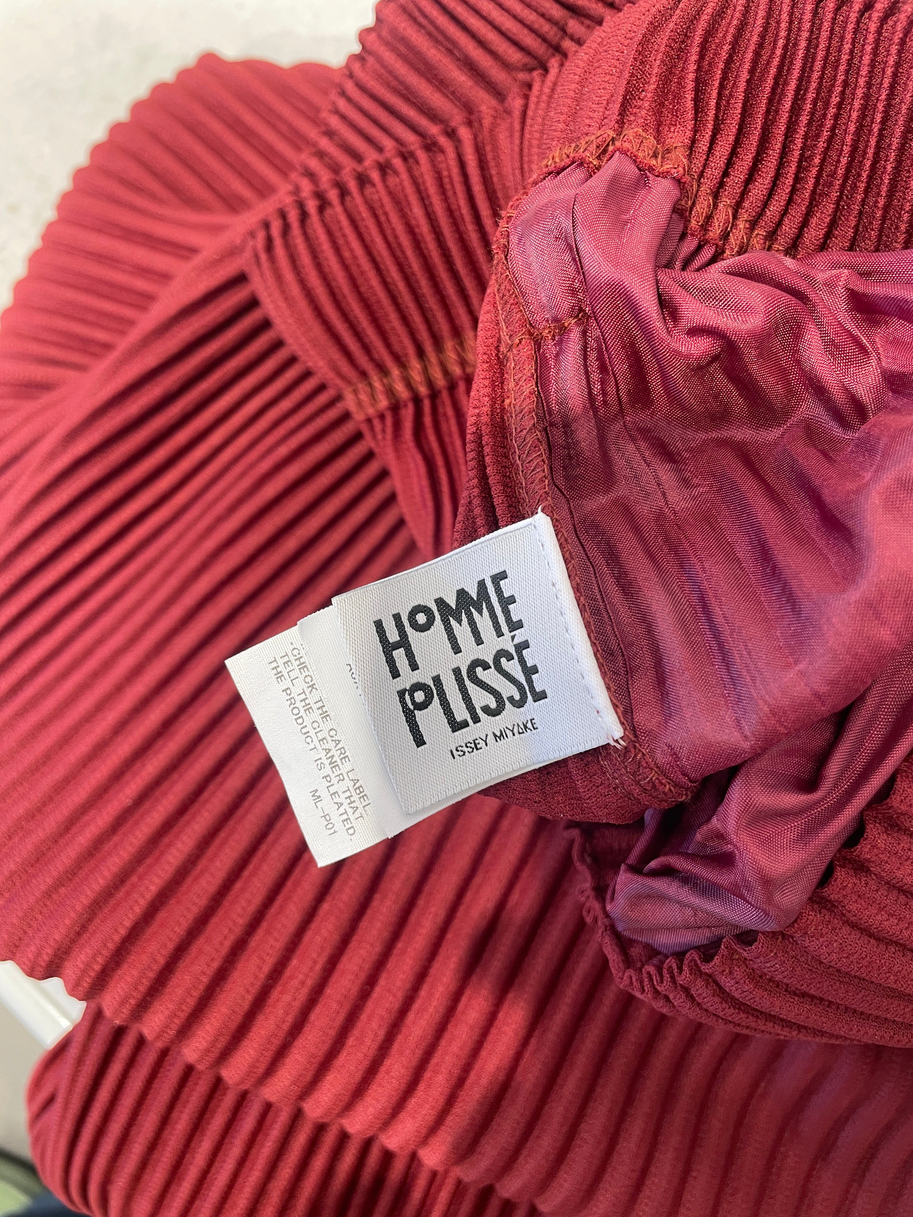 HOMME PLISSE ISSEY MIYAKE/Pants/2/Polyester/RED/nwt wide leg pleats view 3