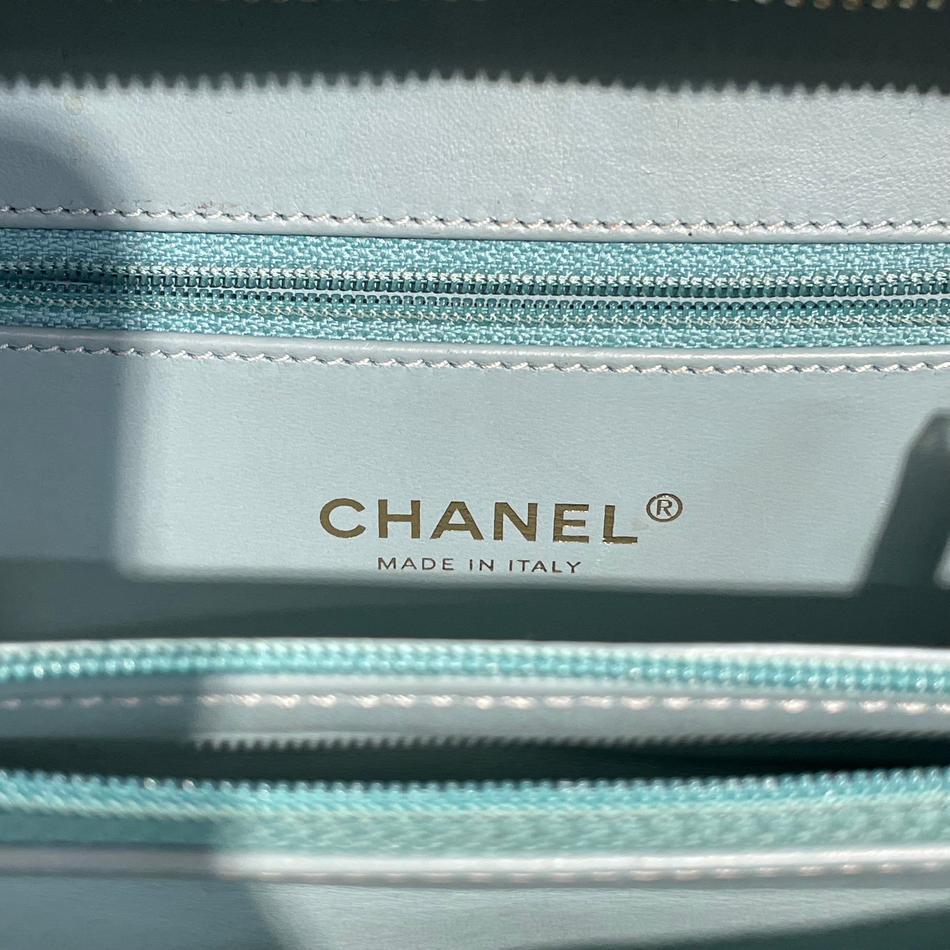CHANEL/Cross Body Bag/BLU/VANITY CASE PALE BLUE view 9