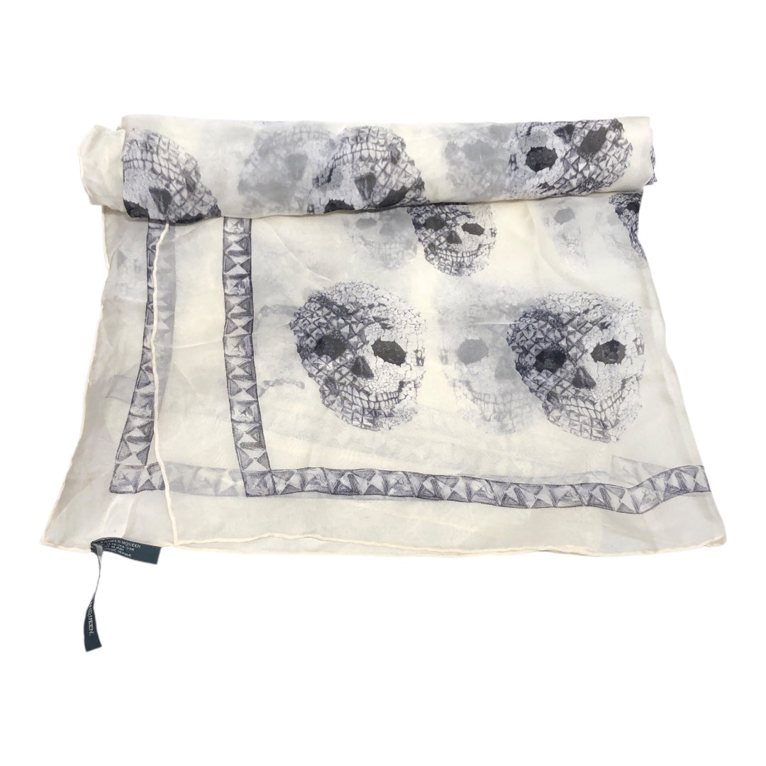 Alexander McQueen/Scarf/All Over Print/Silk/WHT/M's/3d skull graphics aop view 1