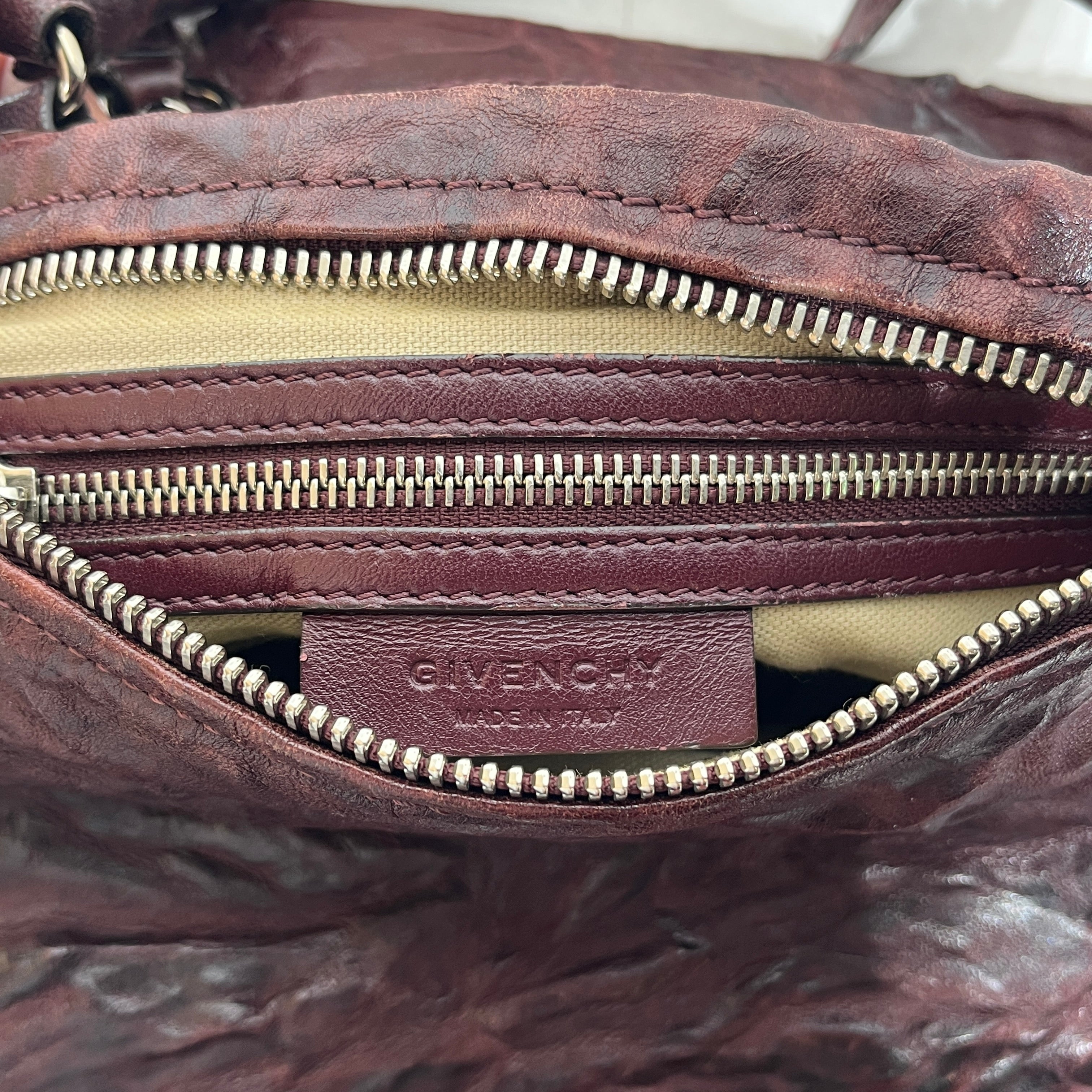 GIVENCHY/Cross Body Bag/Leather/BRD/GIANT CHECK CASON view 3