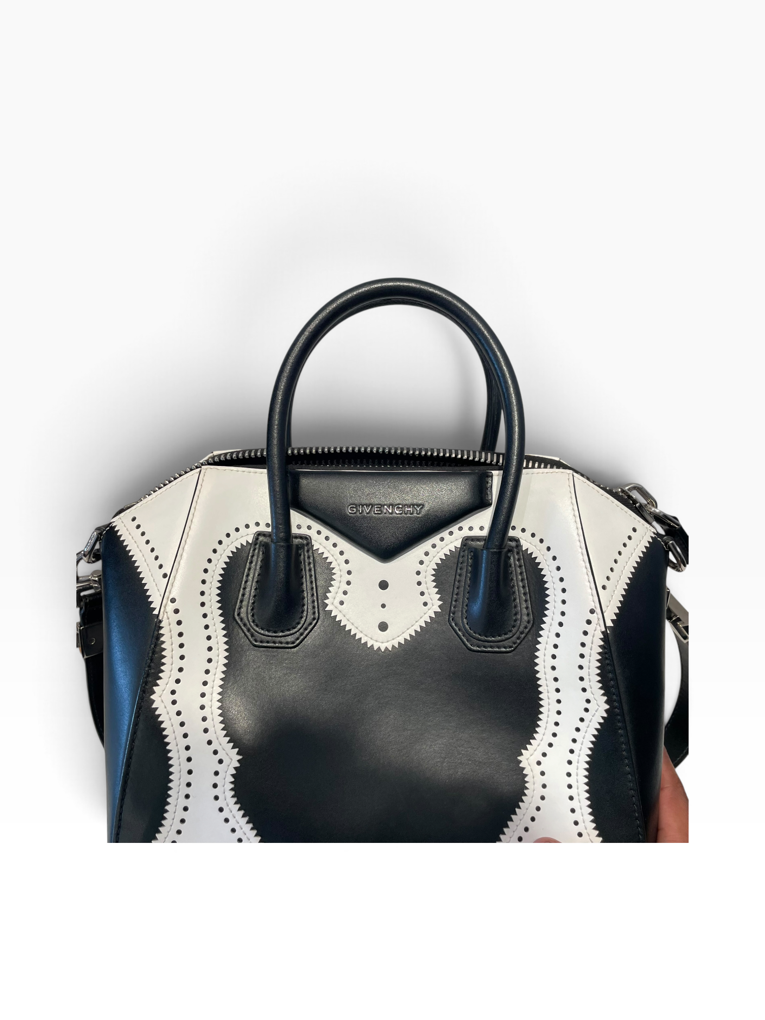 GIVENCHY/Hand Bag/Leather/WHT/BROGUE ANTIGONA view 3