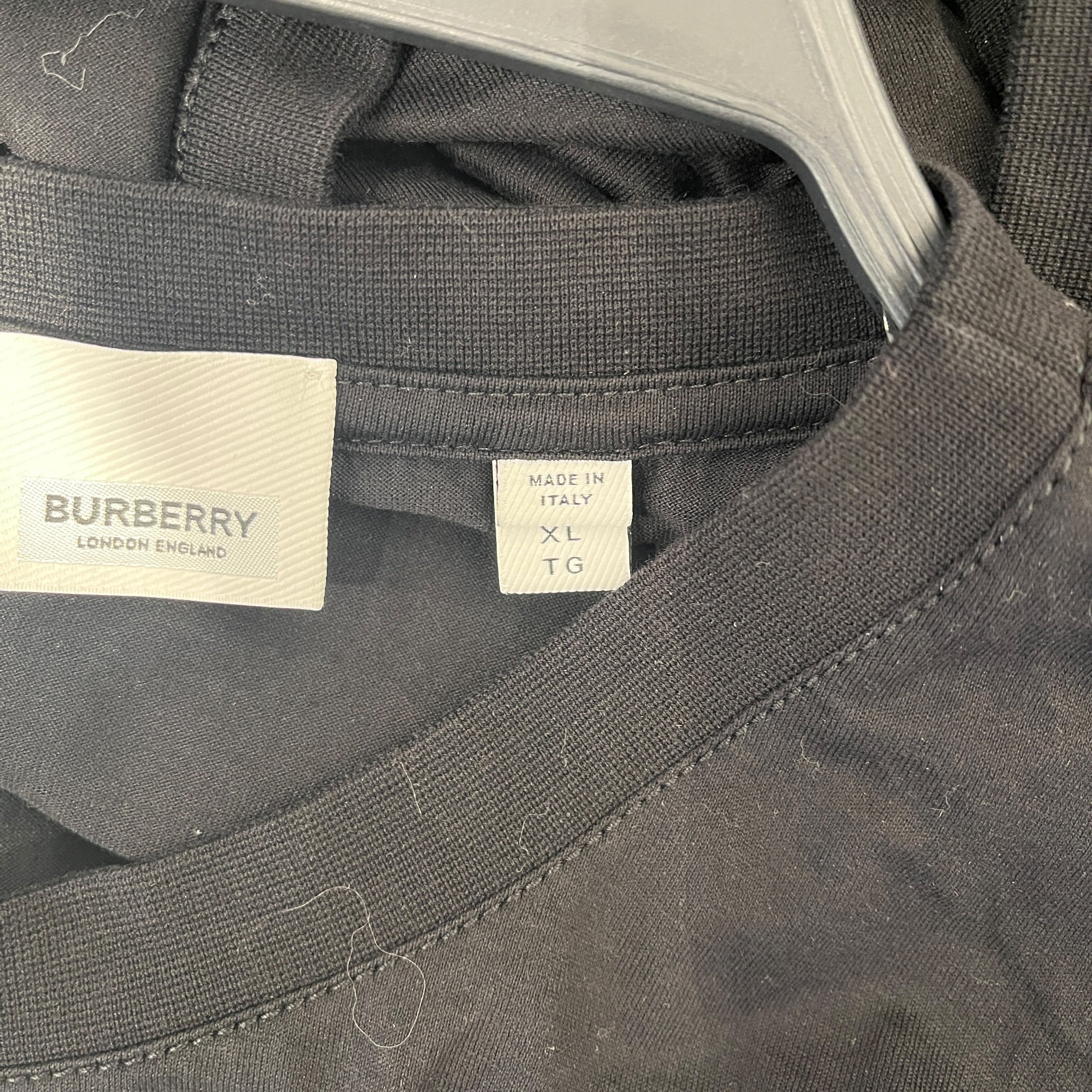 BURBERRY LONDON/T-Shirt/XL/Cotton/BLK/HOLES IN CHEST view 4