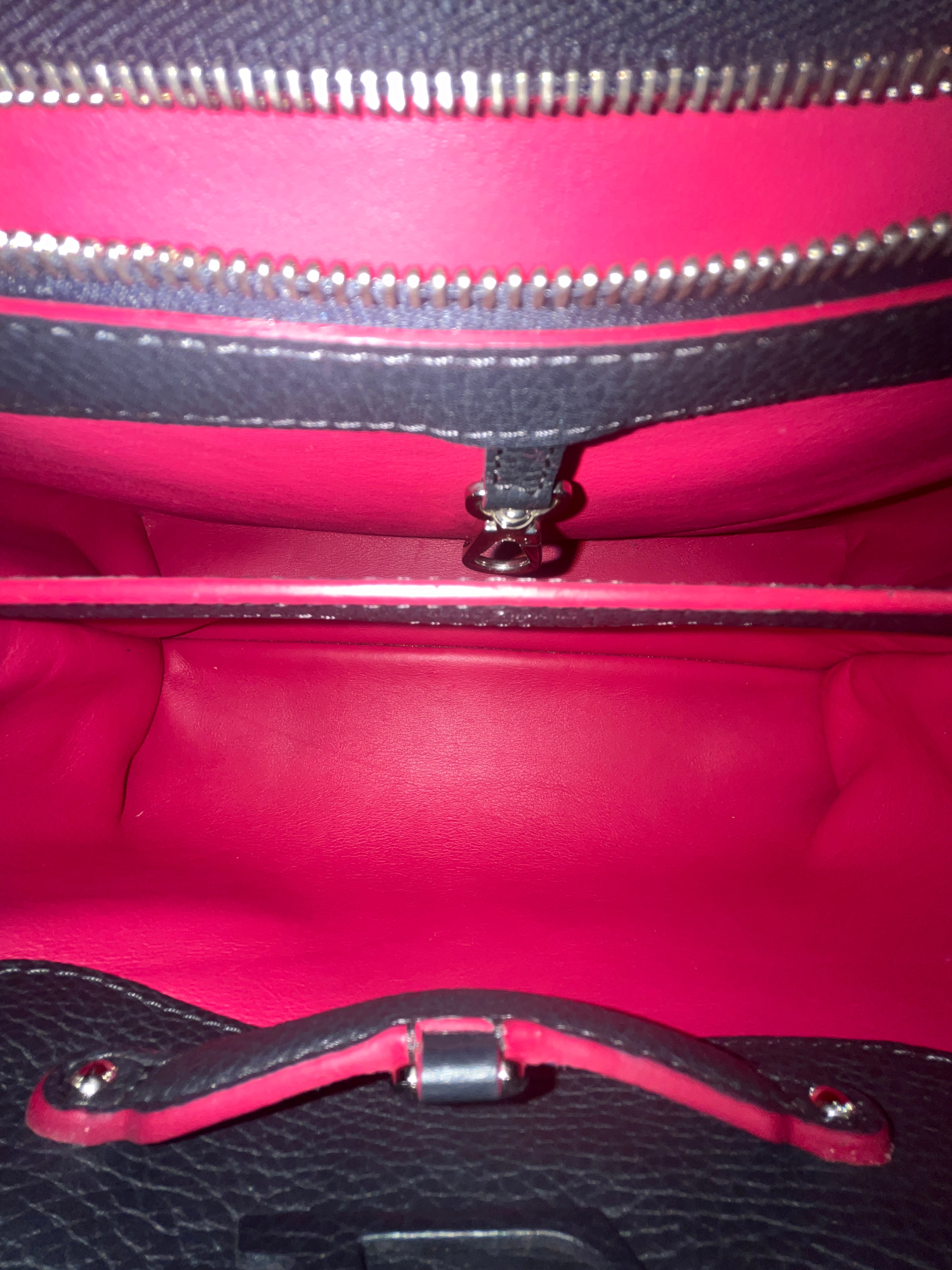 LOUIS VUITTON/Bag/NVY/TAURILLON CAPUCINES view 8