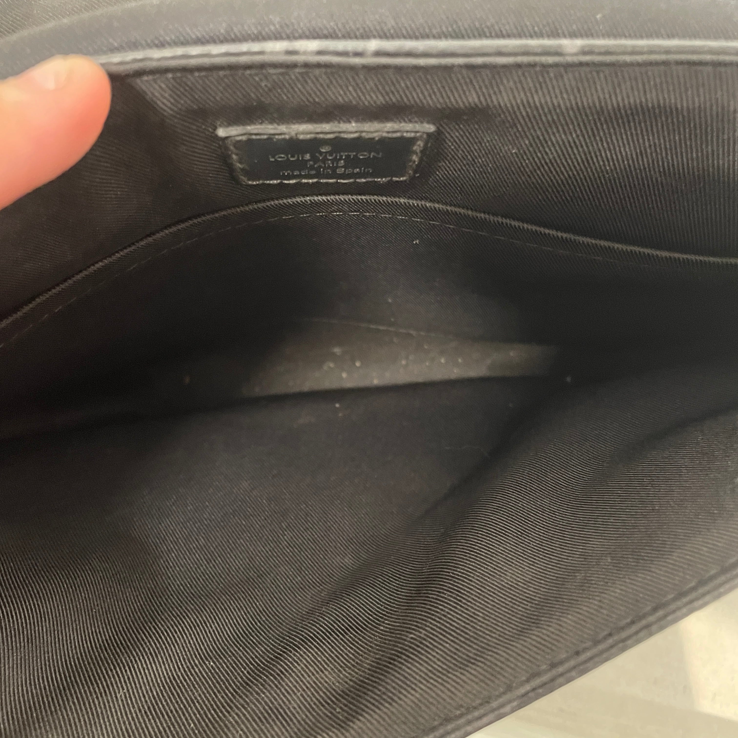 LOUIS VUITTON/Cross Body Bag/Monogram/Leather/BLK/ECLIPSE MESSENGER view 5