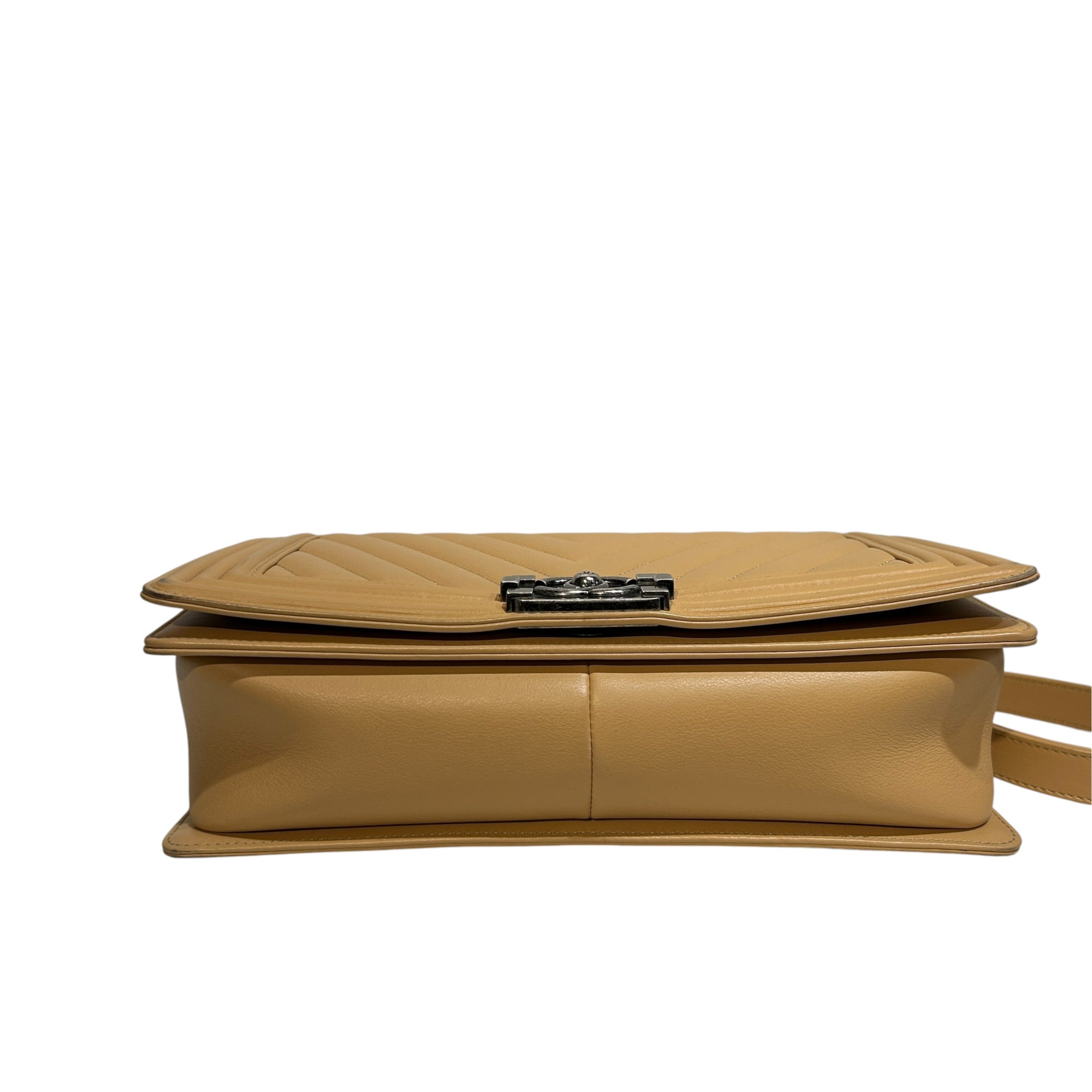 CHANEL/Bag/BEG/Boy Bag view 3