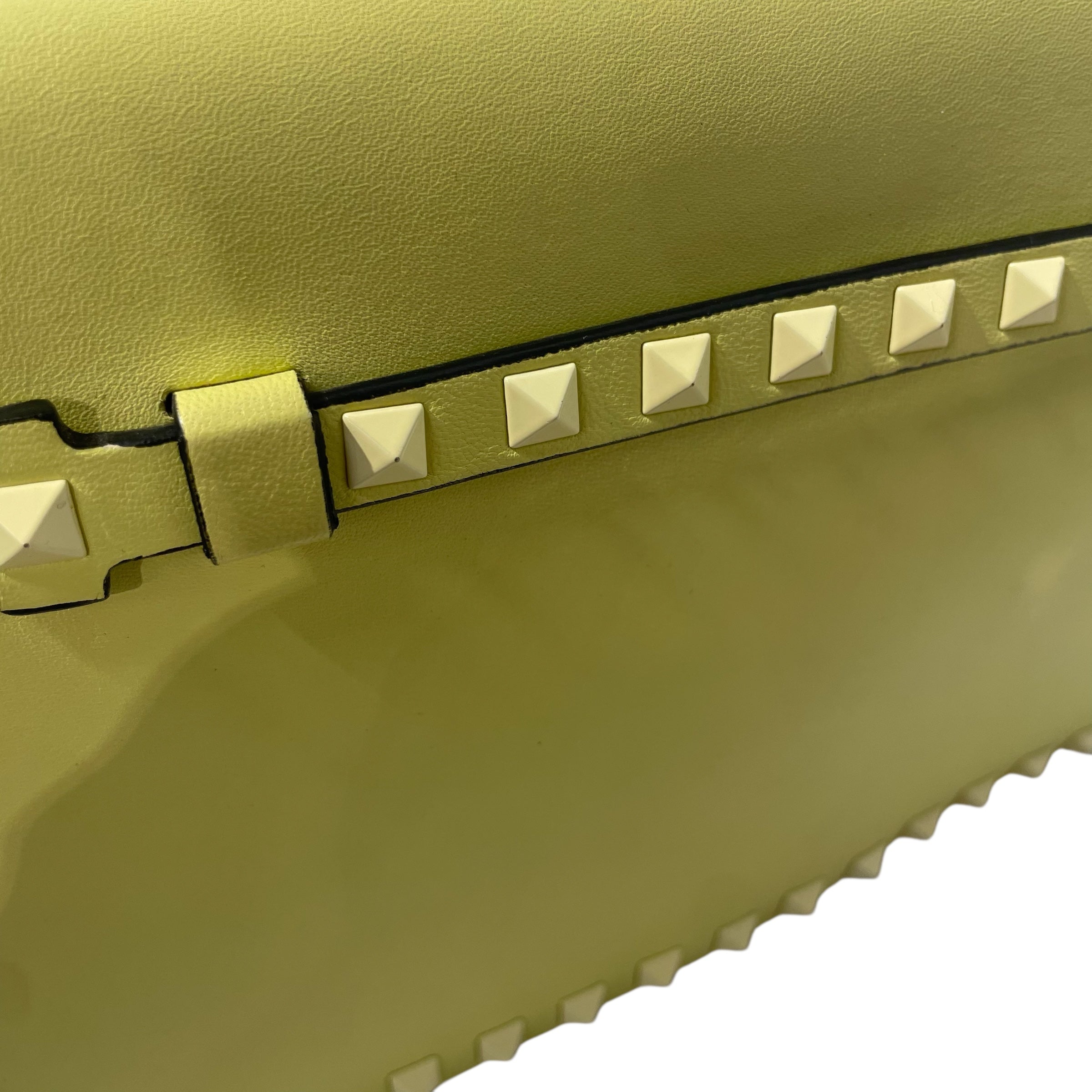 VALENTINO GARAVANI/Wallet/Leather/YEL/studded chartreuse clutch bag view 7