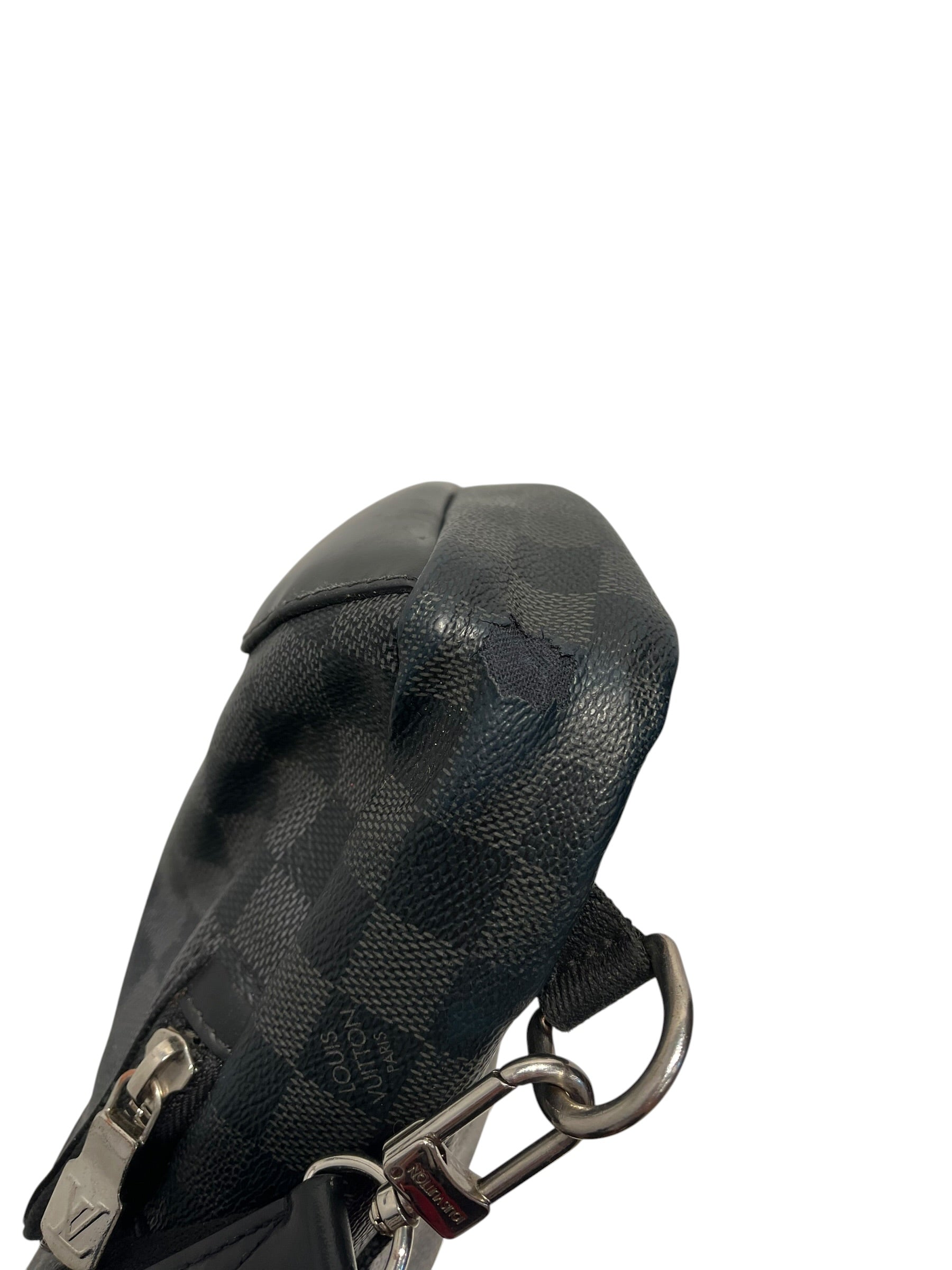 LOUIS VUITTON/Fanny Pack/Monogram/Leather/BLK/avenue sling view 5
