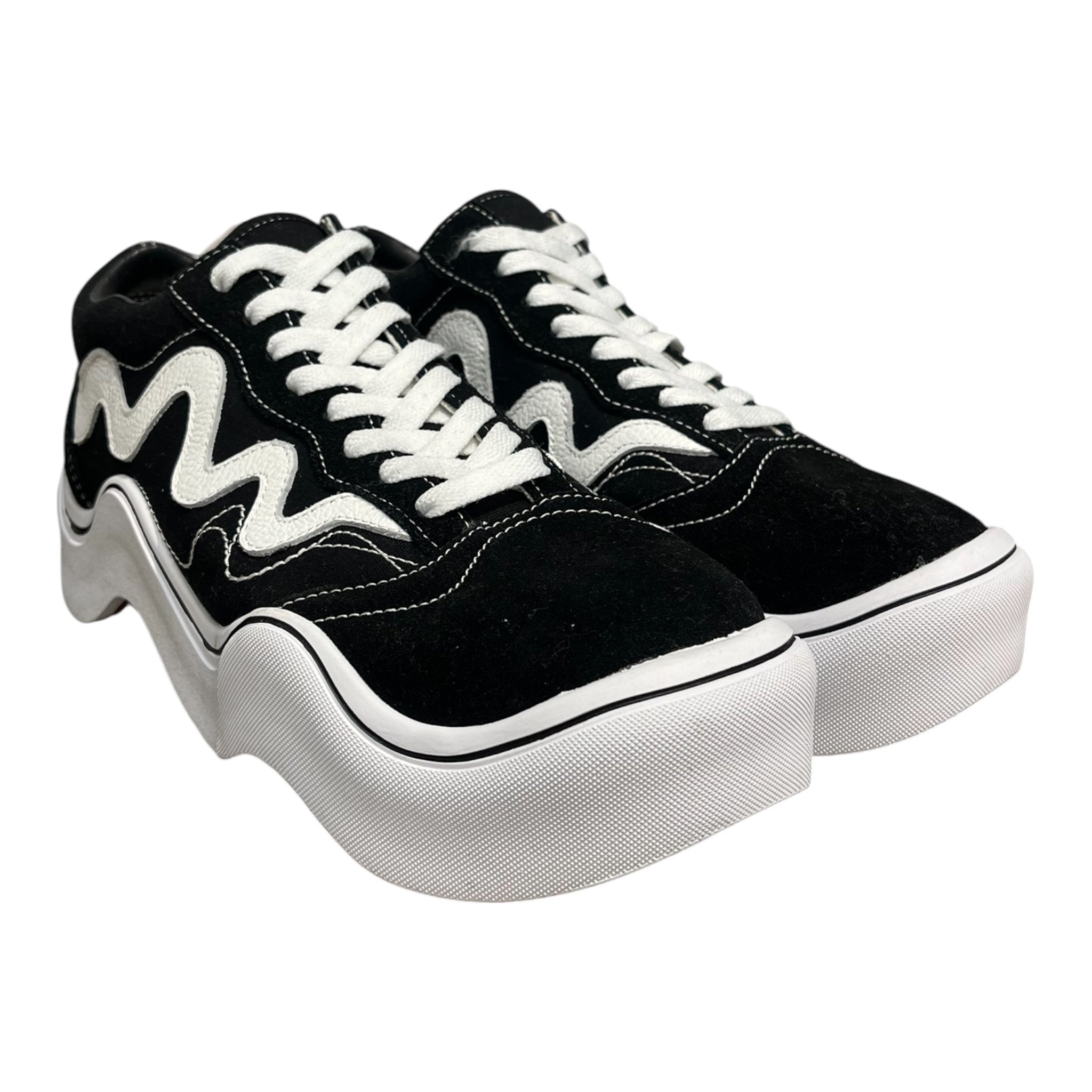 MSCHF/Low-Sneakers/US 9/BLK/super wavy sole view 3