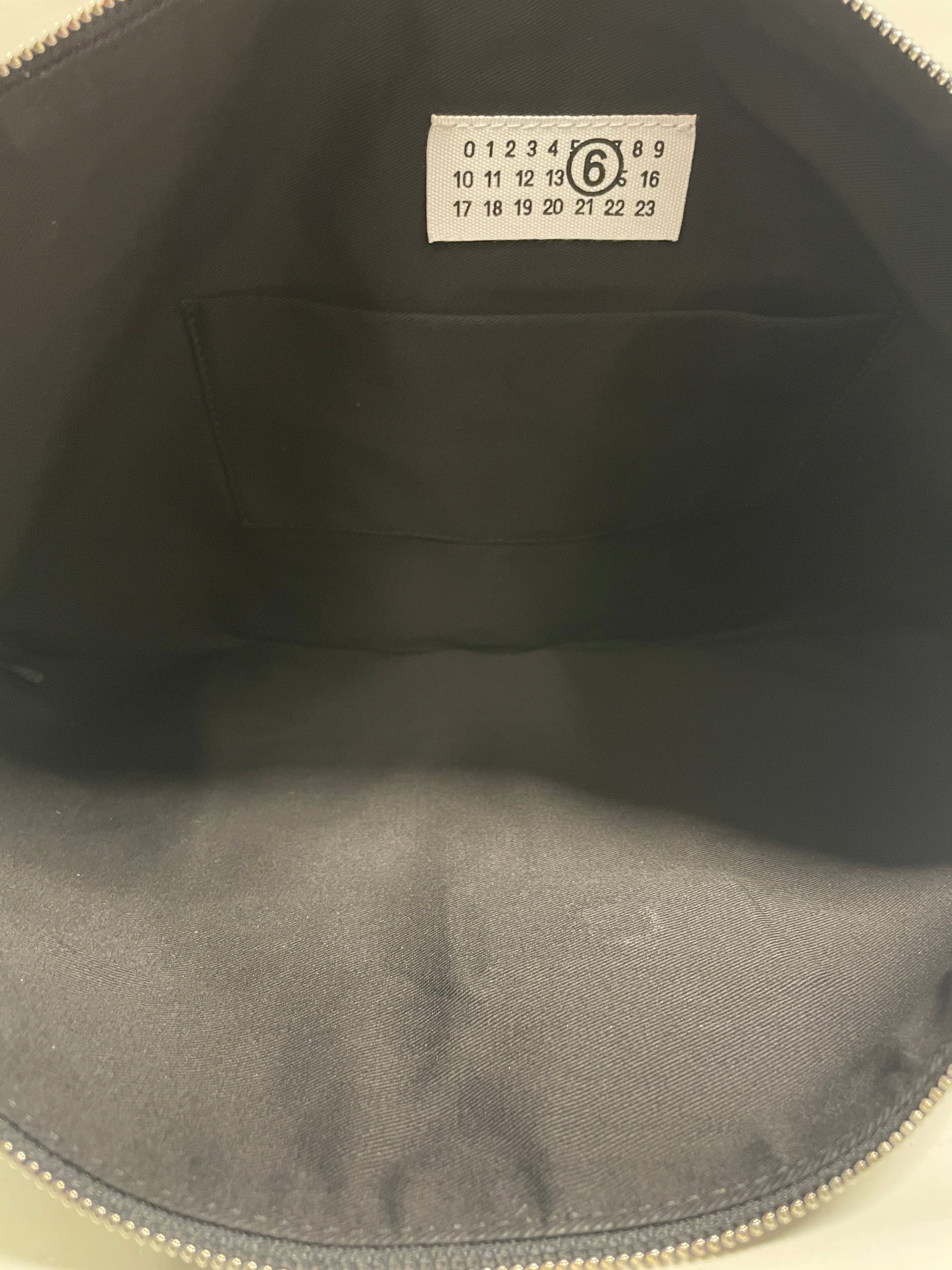 MM6/Bag/Leather/GRY/wrinkled, computer bag view 4