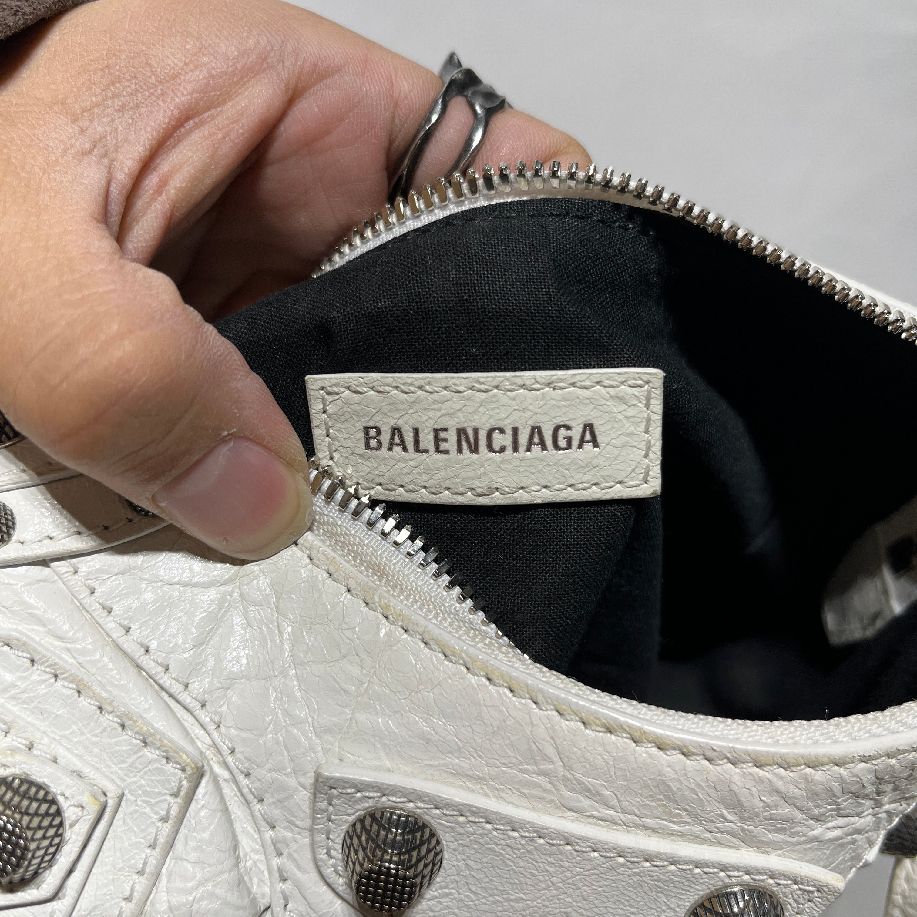 BALENCIAGA/Bag/Leather/WHT/LE CAGOLE XS view 7