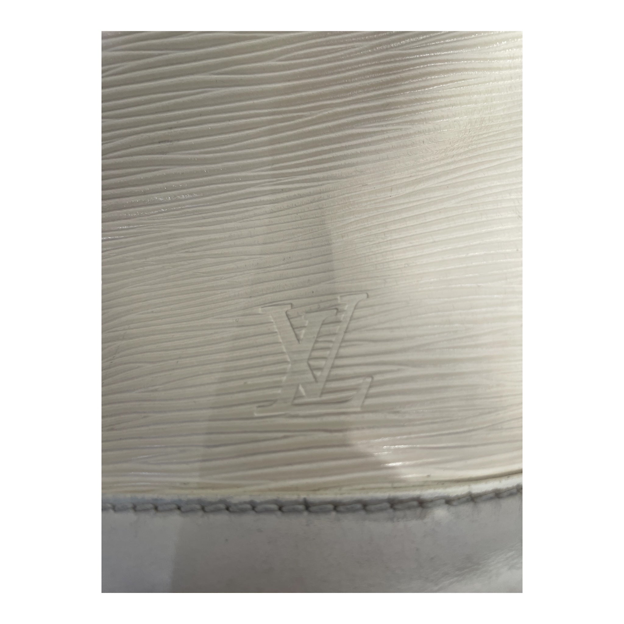 LOUIS VUITTON/Basket Bag/Leather/WHT/Epi Leather Noe Bucket Bag view 6