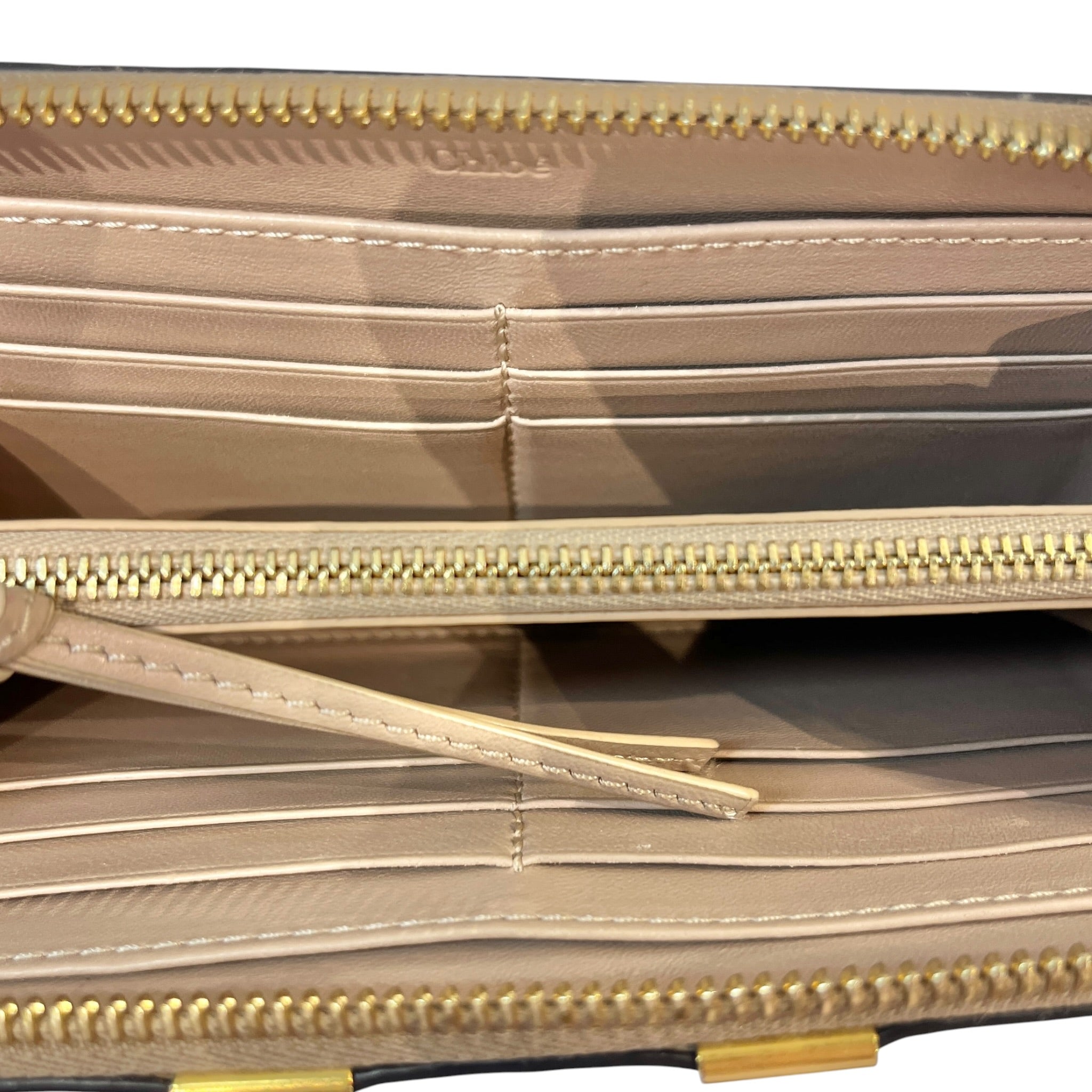 Chloe/Long Wallet/Leather/BEG/GOLD HARDWARE view 4