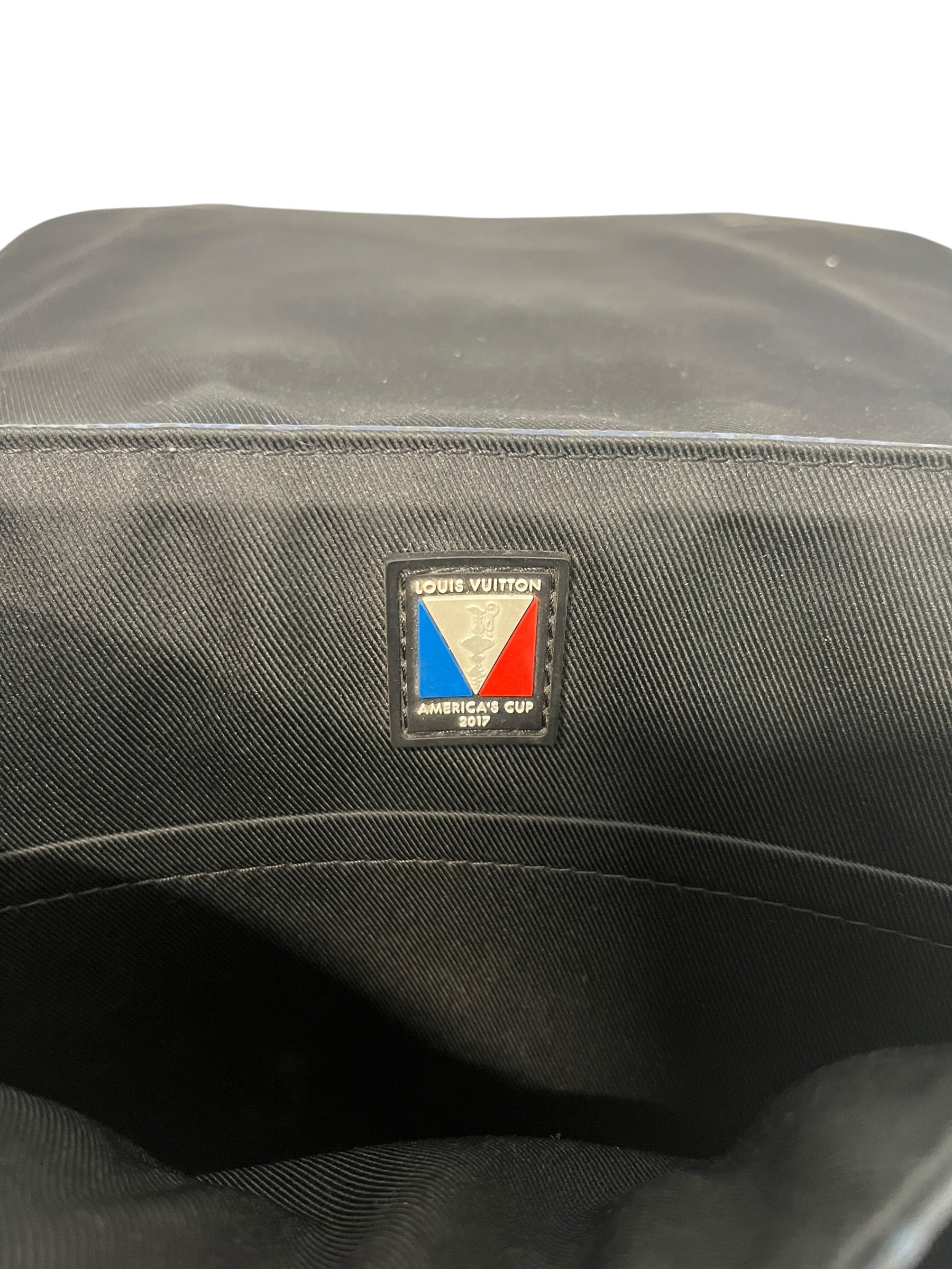 LOUIS VUITTON/Cross Body Bag/All Over Print/NVY/americas cup 2017 bag view 3