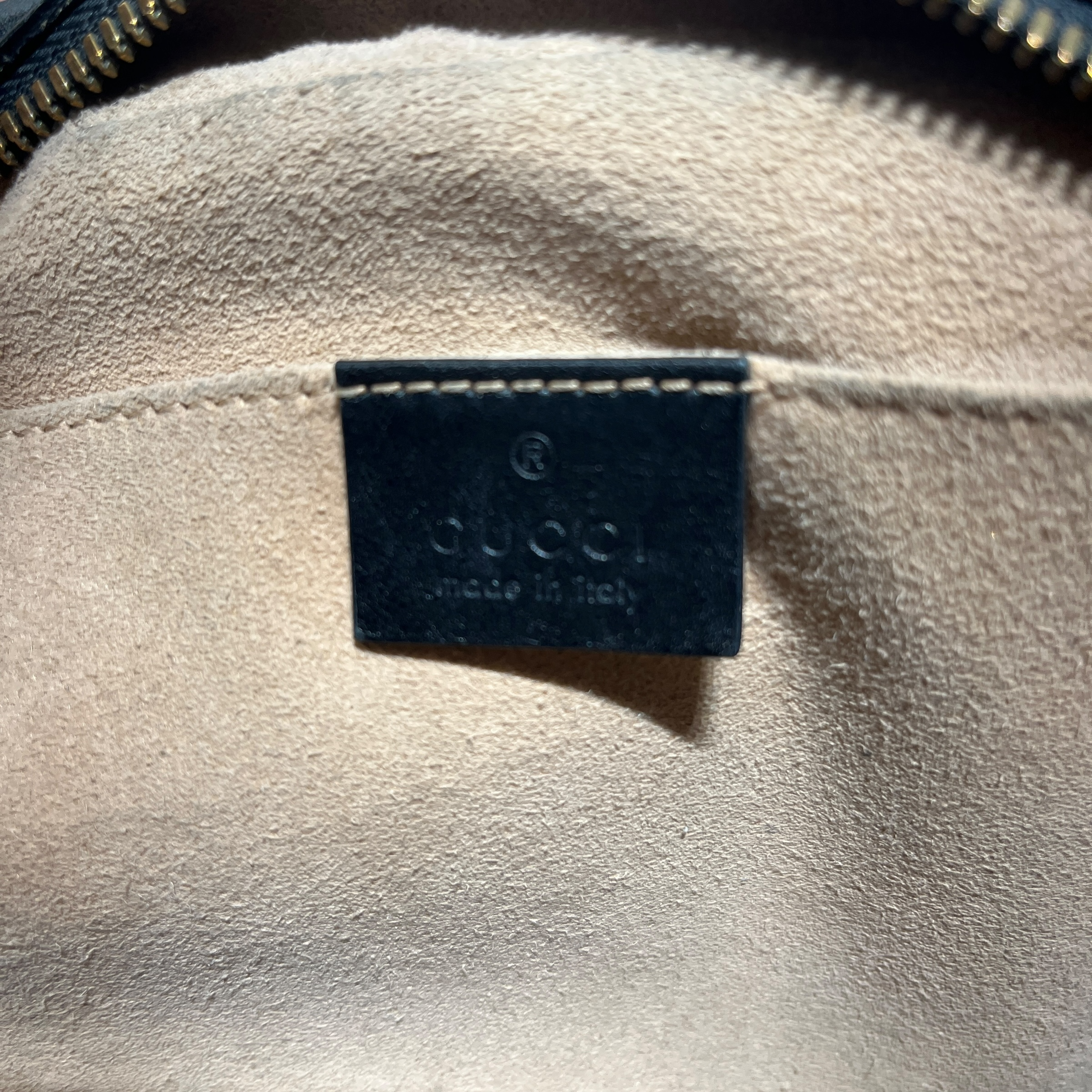 GUCCI/Cross Body Bag/Leather/BLK/Matelasse Camera Bag view 6