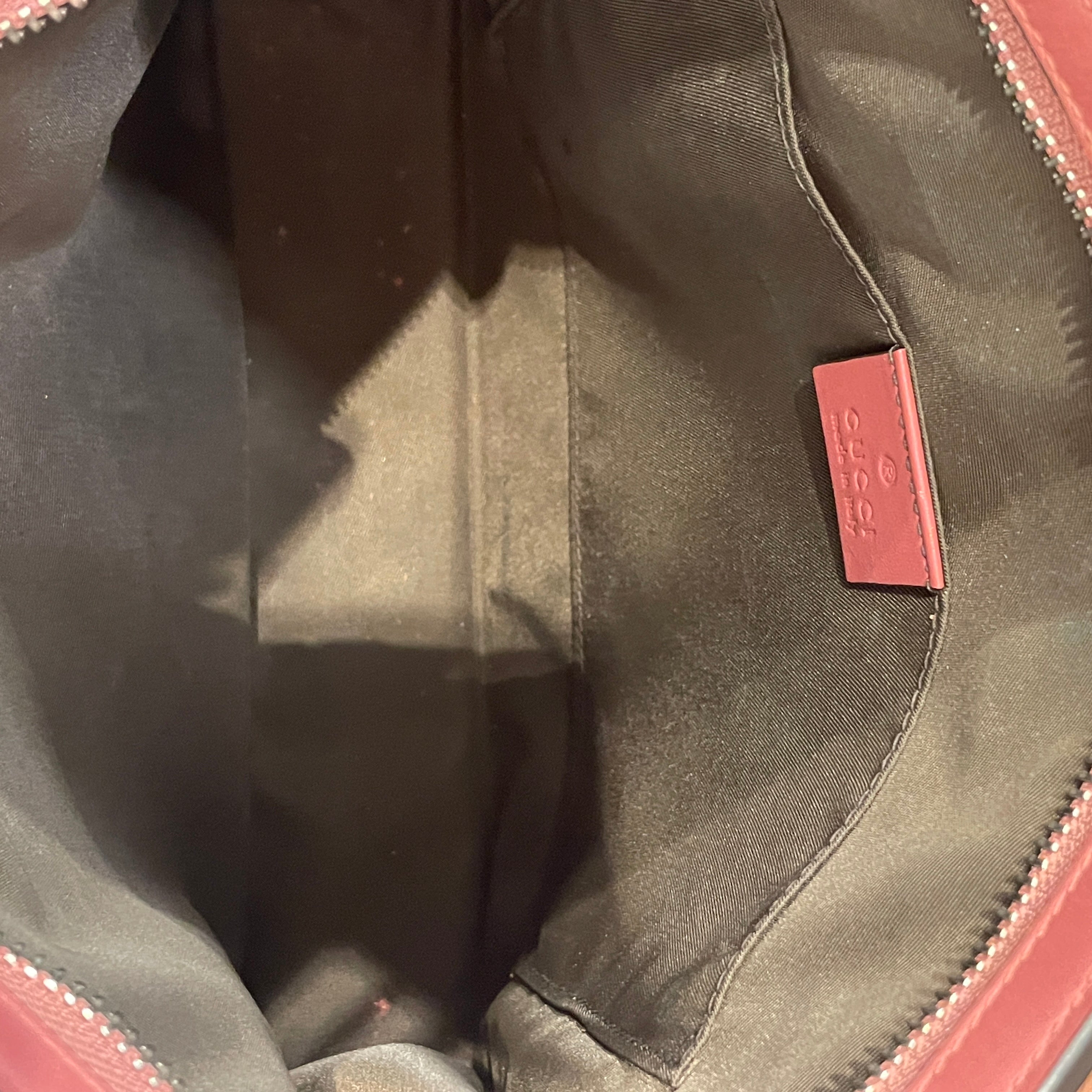 GUCCI/Pouch/Leather/KHK/clutch view 4