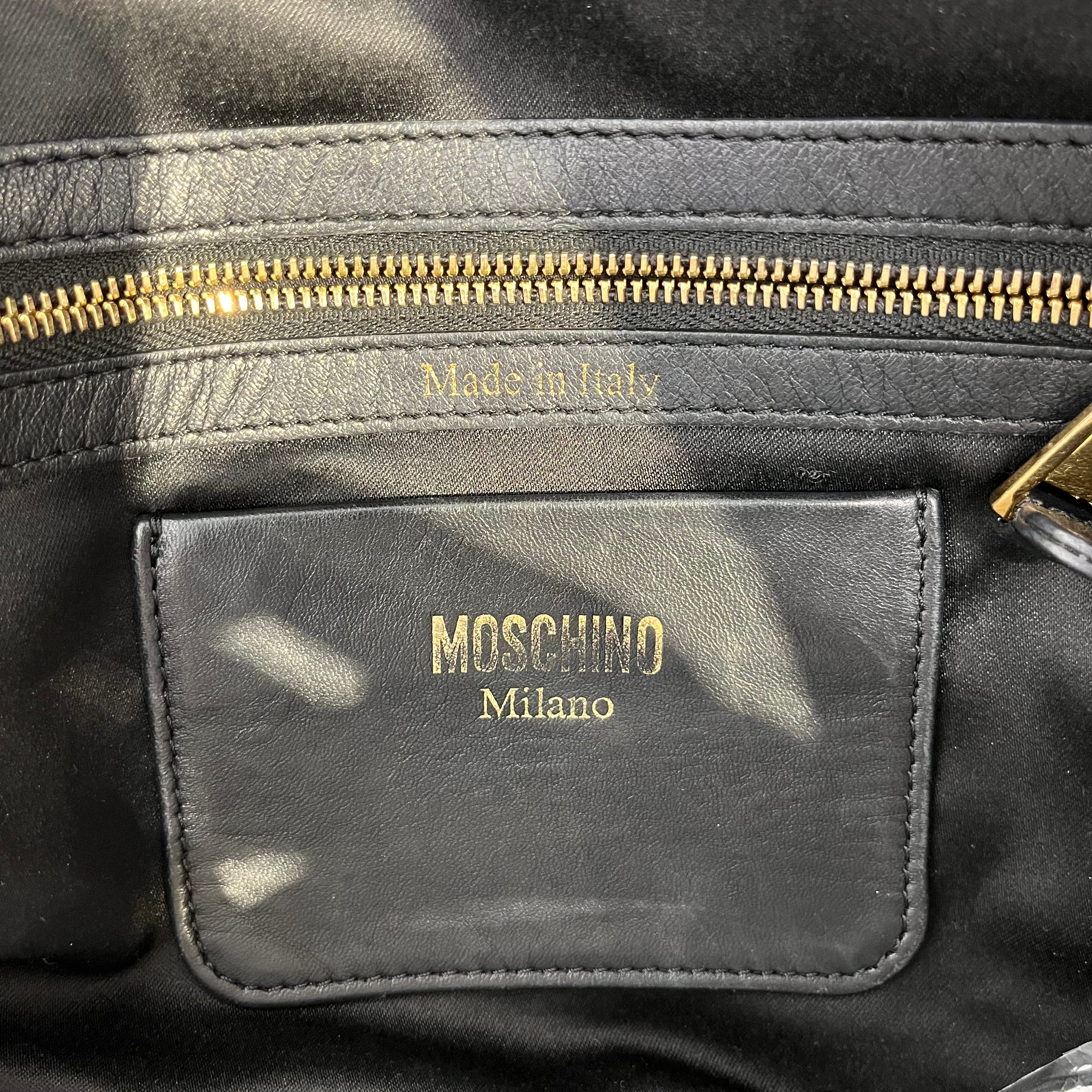 MOSCHINO/Backpack/All Over Print/Cotton/MLT/GRAFFITI BACKPACK B&W view 3