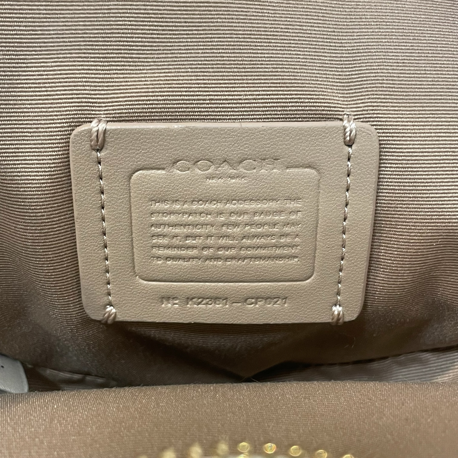 COACH/Cross Body Bag/Monogram/Leather/BEG/Heart print view 5