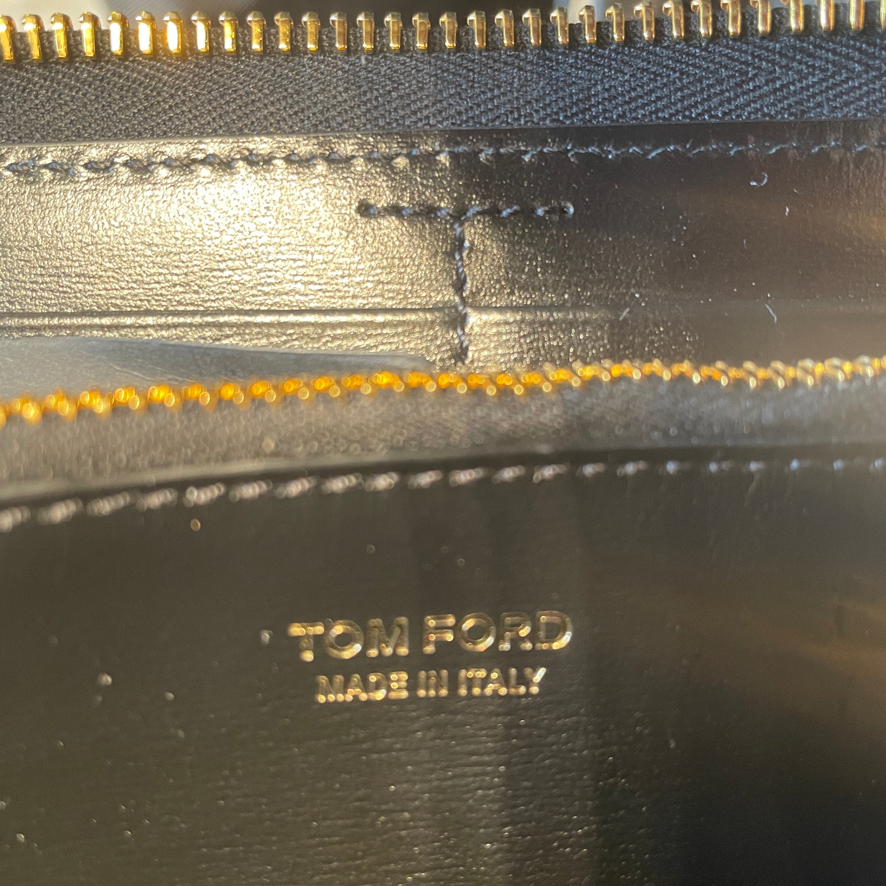 TOM FORD/Long Wallet/Leather/BLK/L's/gold logo plaque,round shape view 3